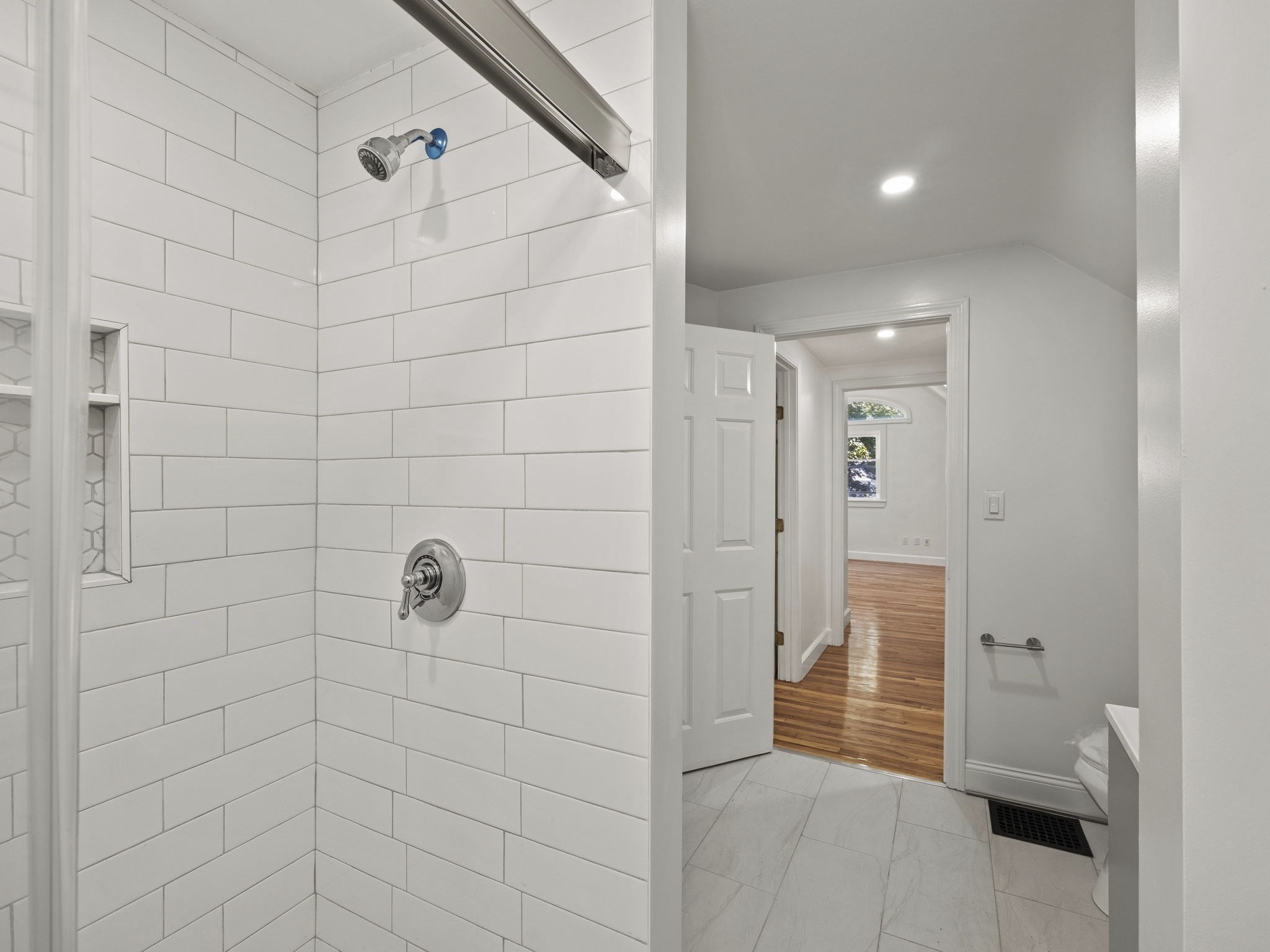 12 Boston St Property Photo 32