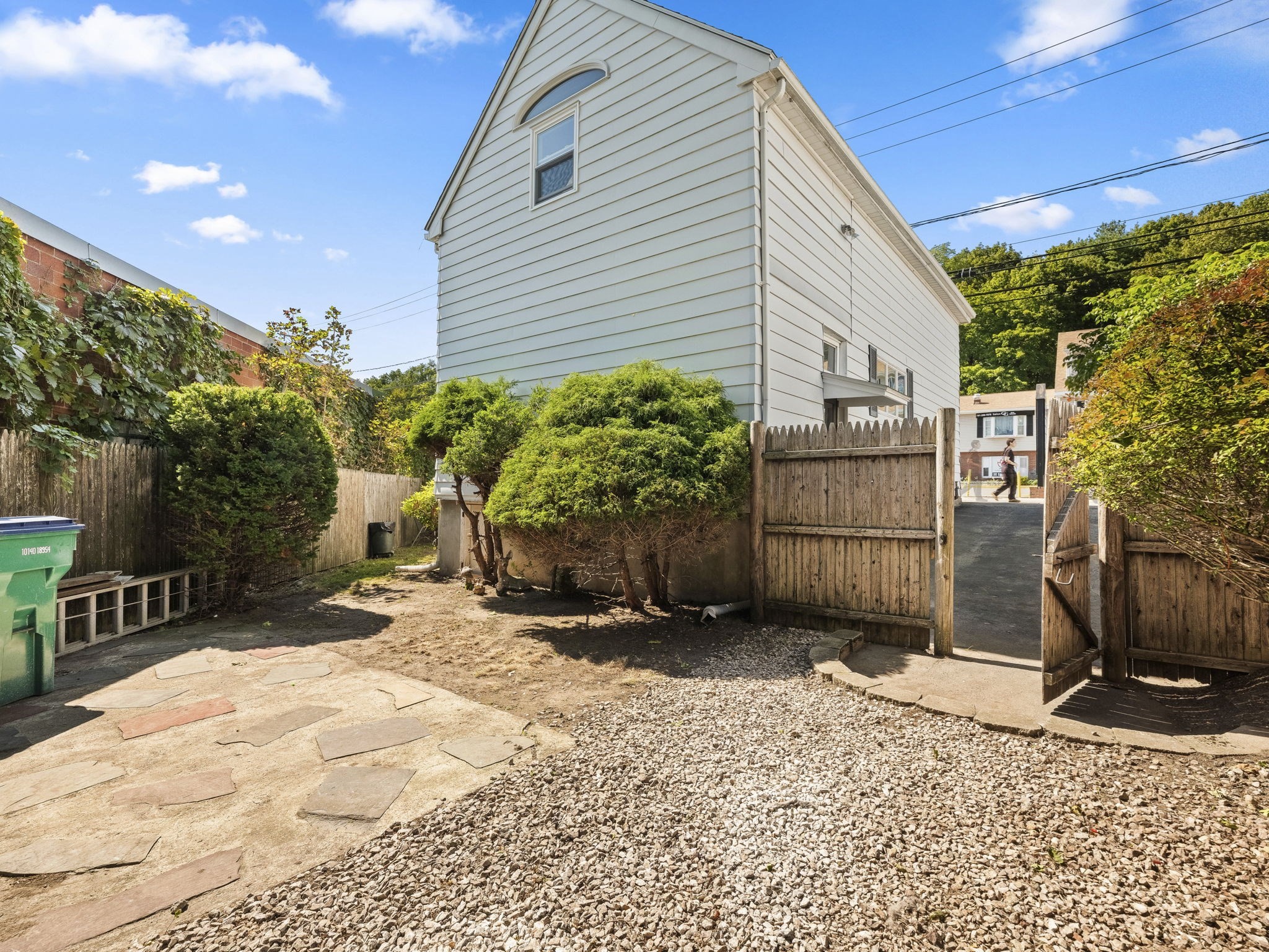12 Boston St Property Photo 39