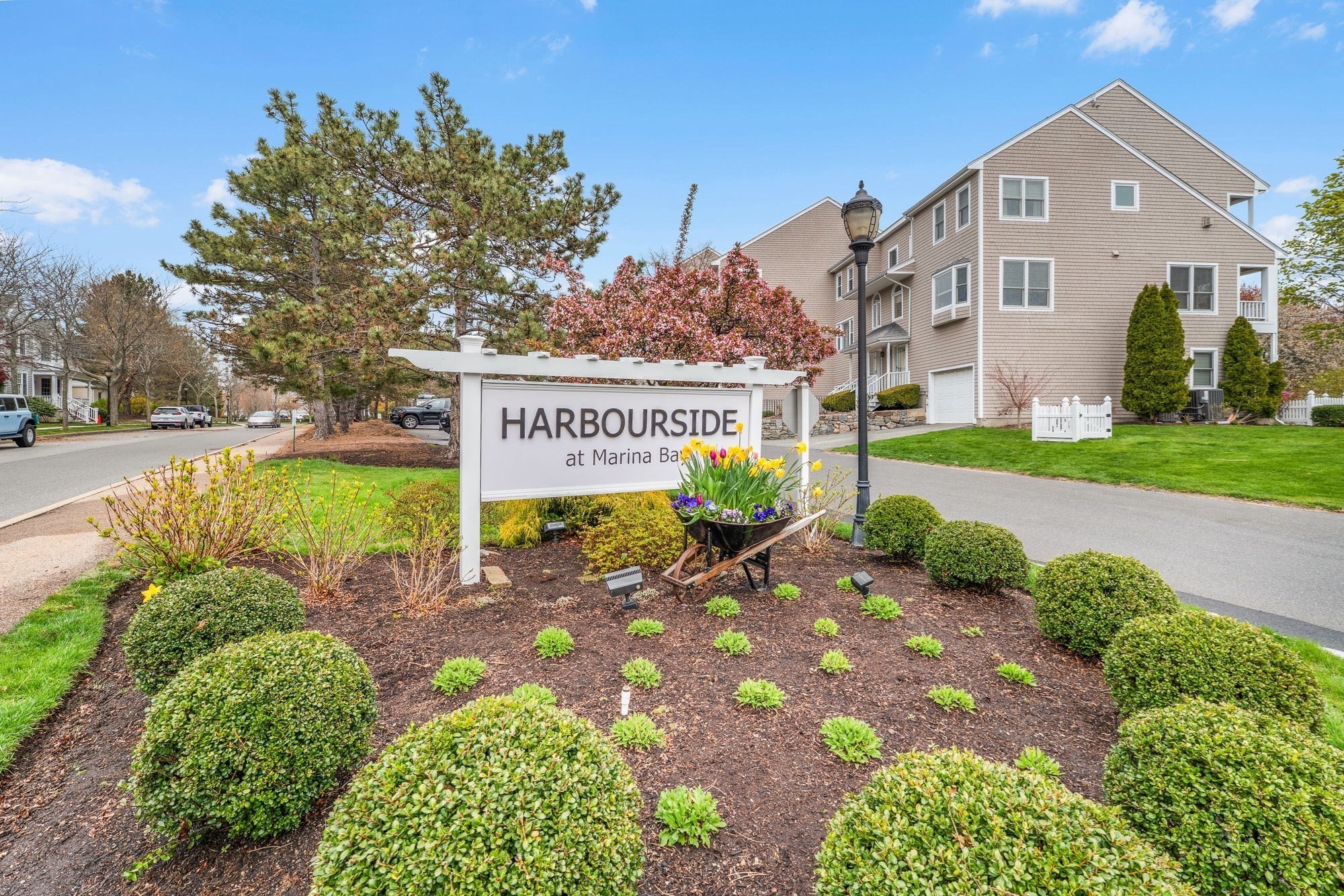 7 Whaler Ln Unit 7 Property Photo 3