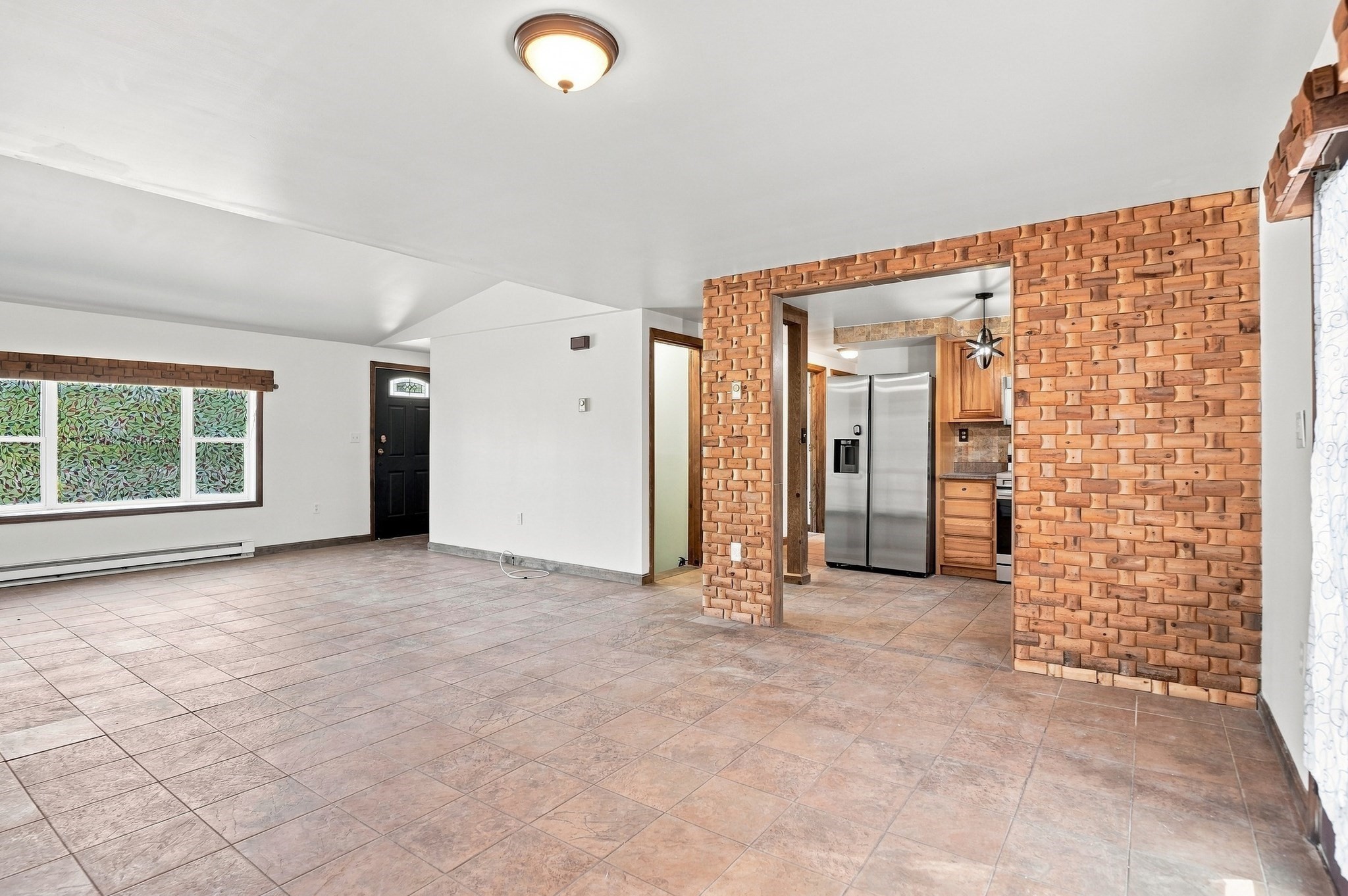 65 Paris Avenue Property Photo 6