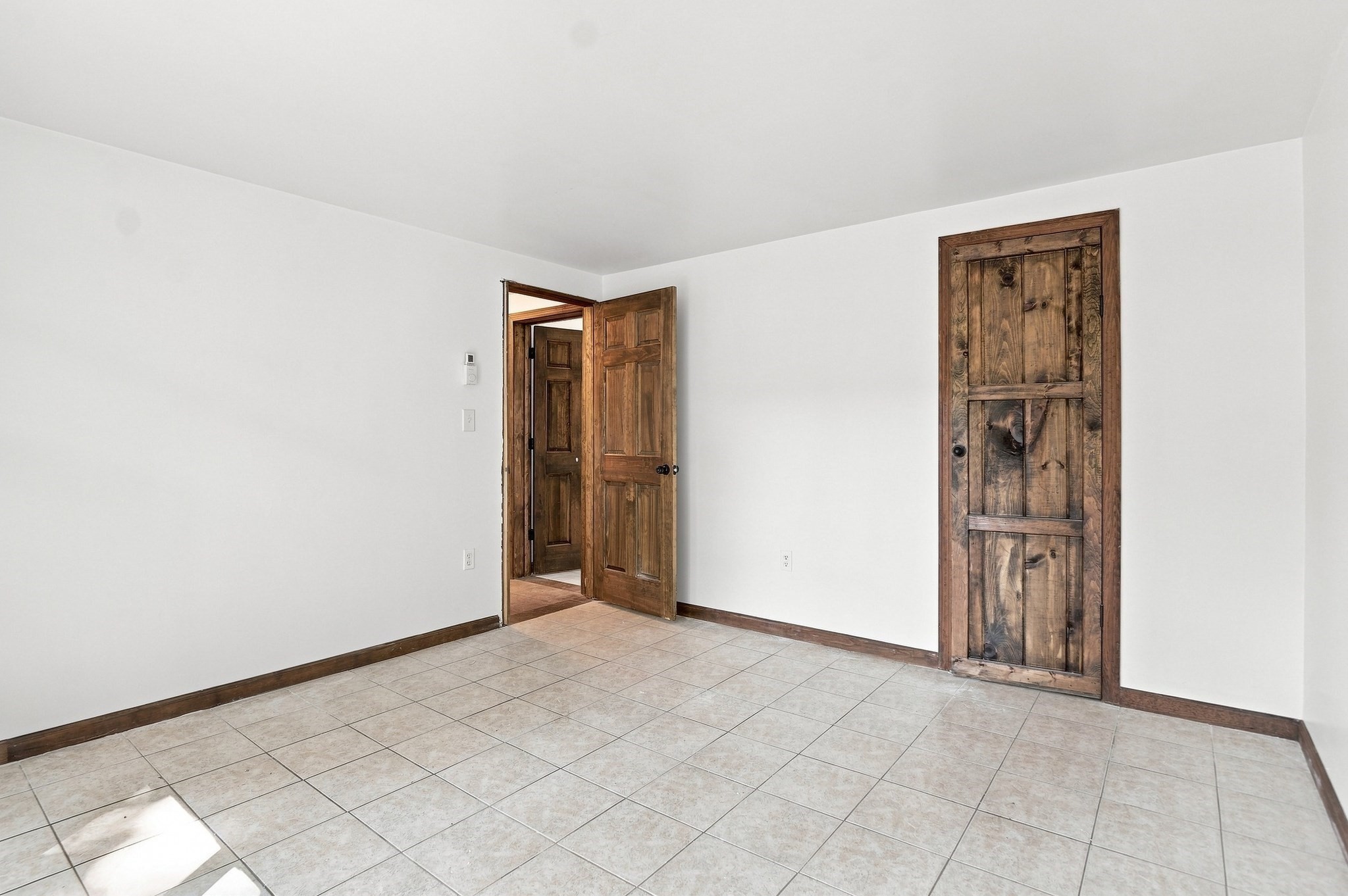 65 Paris Avenue Property Photo 14