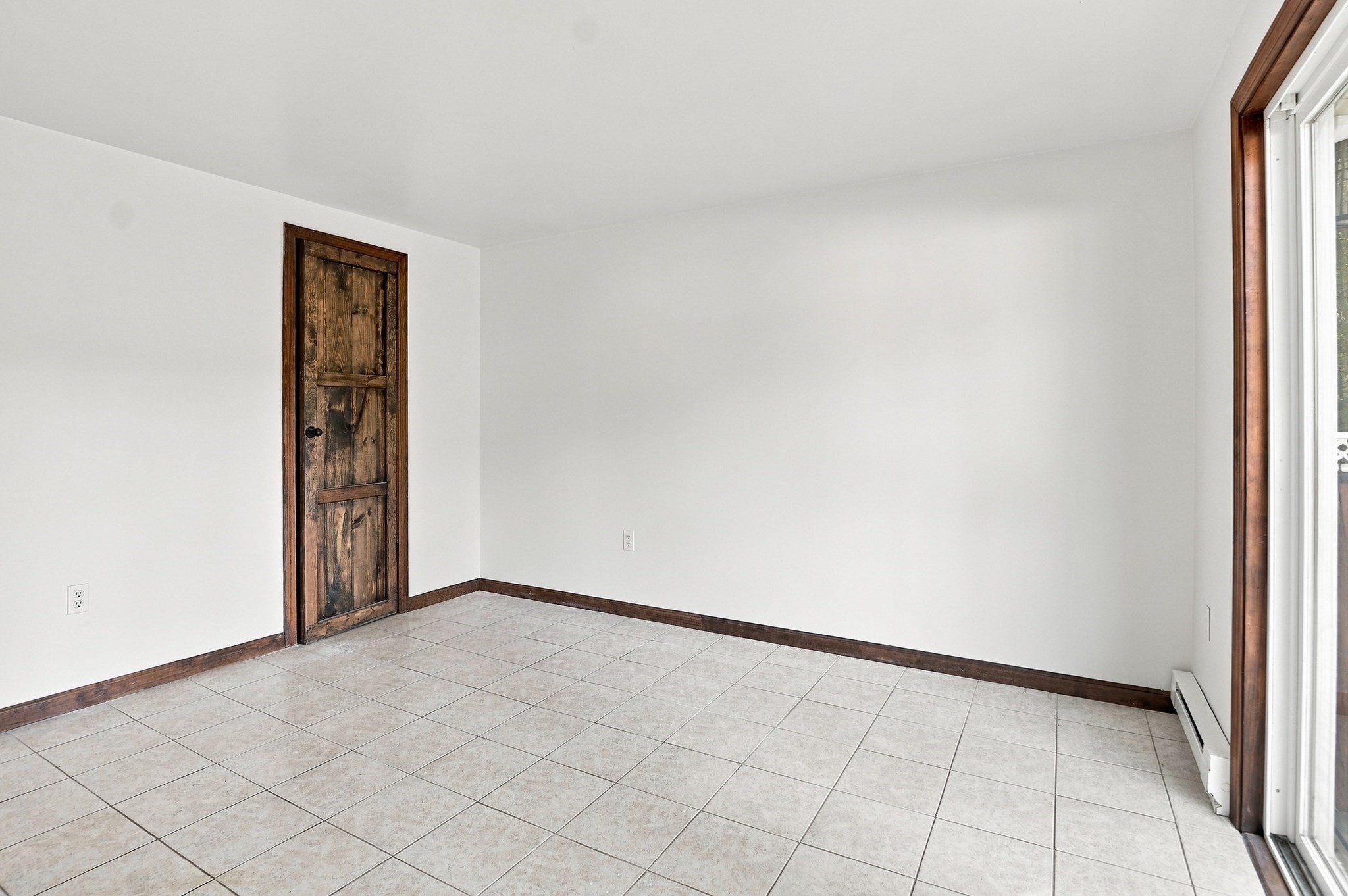 65 Paris Avenue Property Photo 15