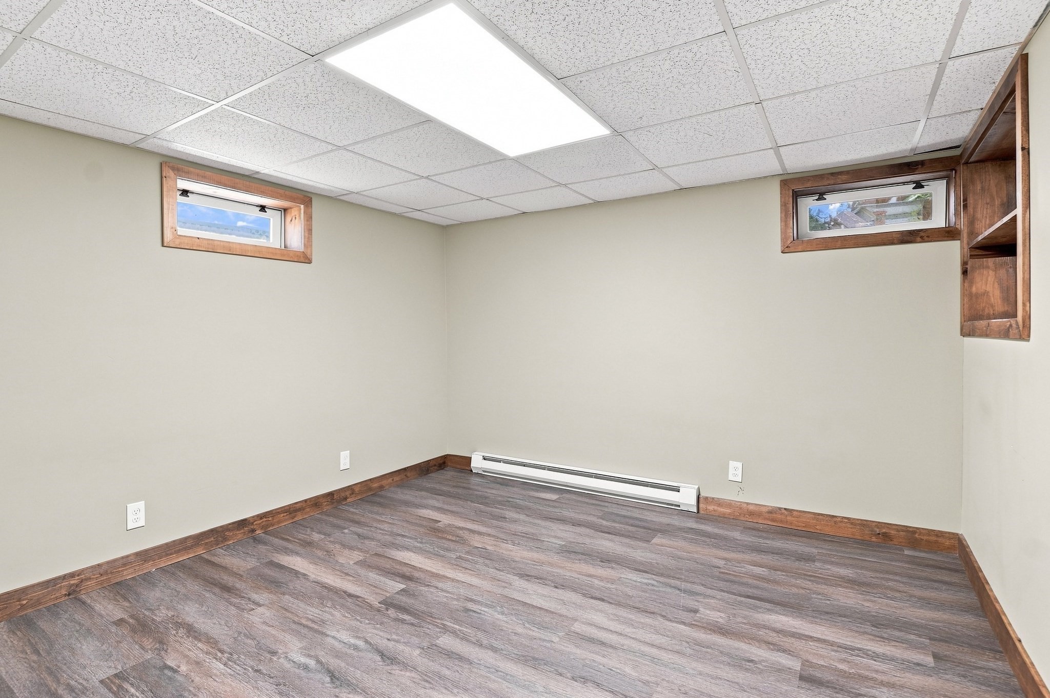 65 Paris Avenue Property Photo 24