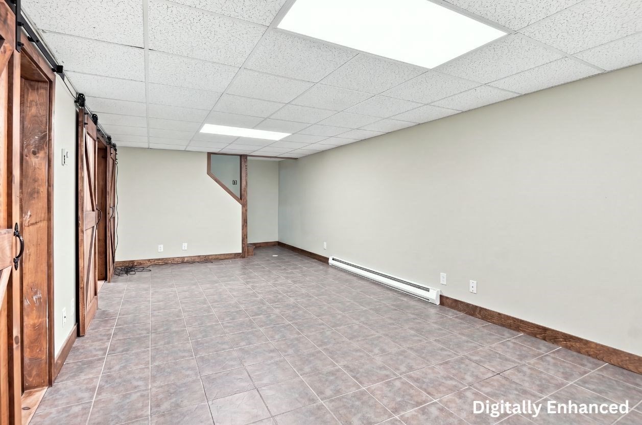 65 Paris Avenue Property Photo 25