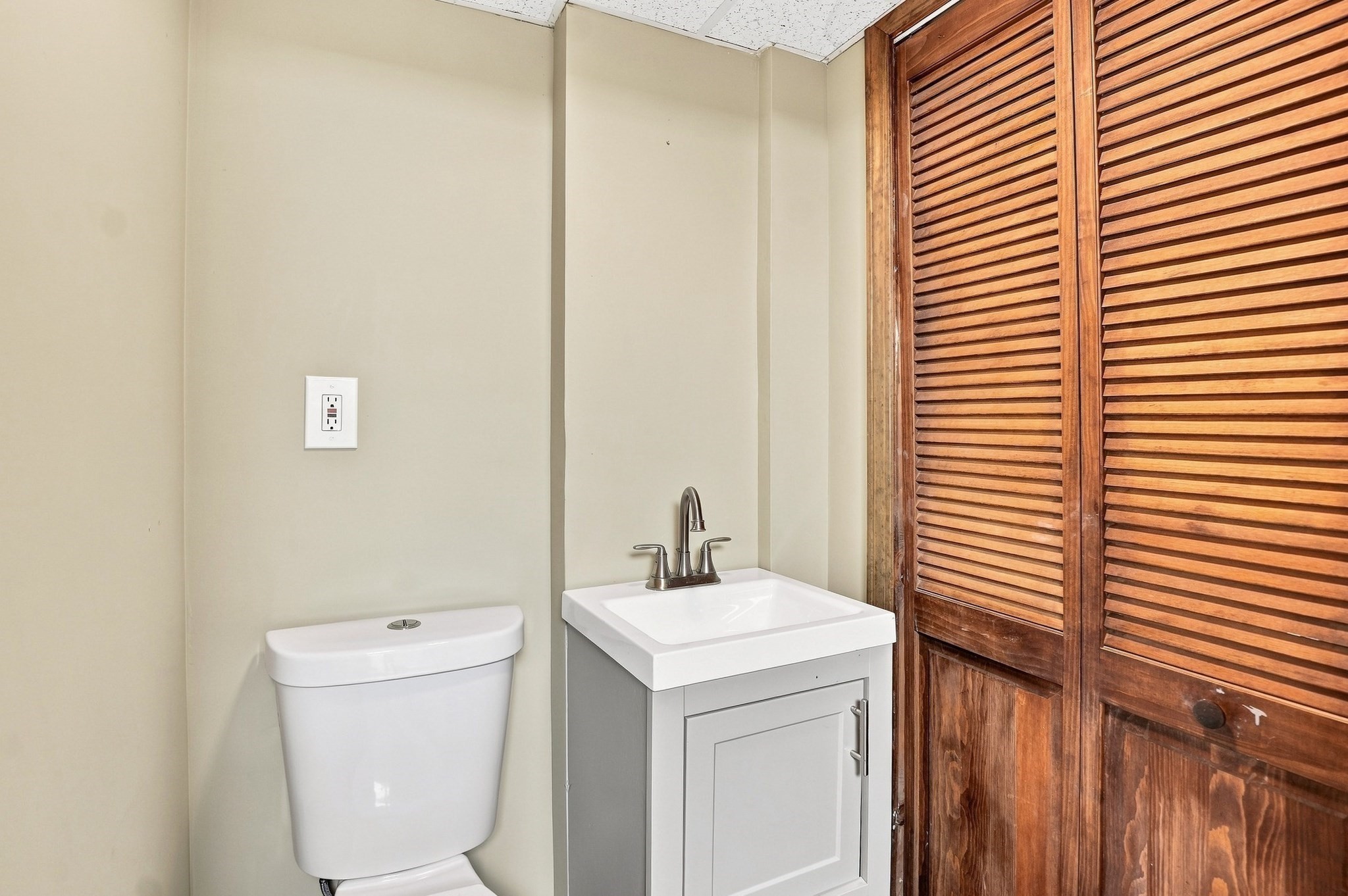 65 Paris Avenue Property Photo 29