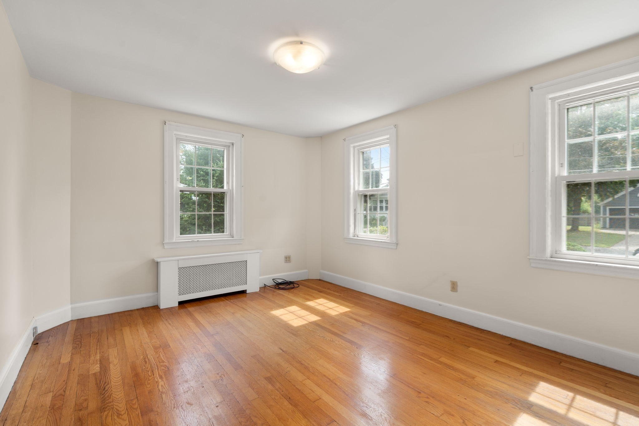 12 Arch Street Property Photo 19
