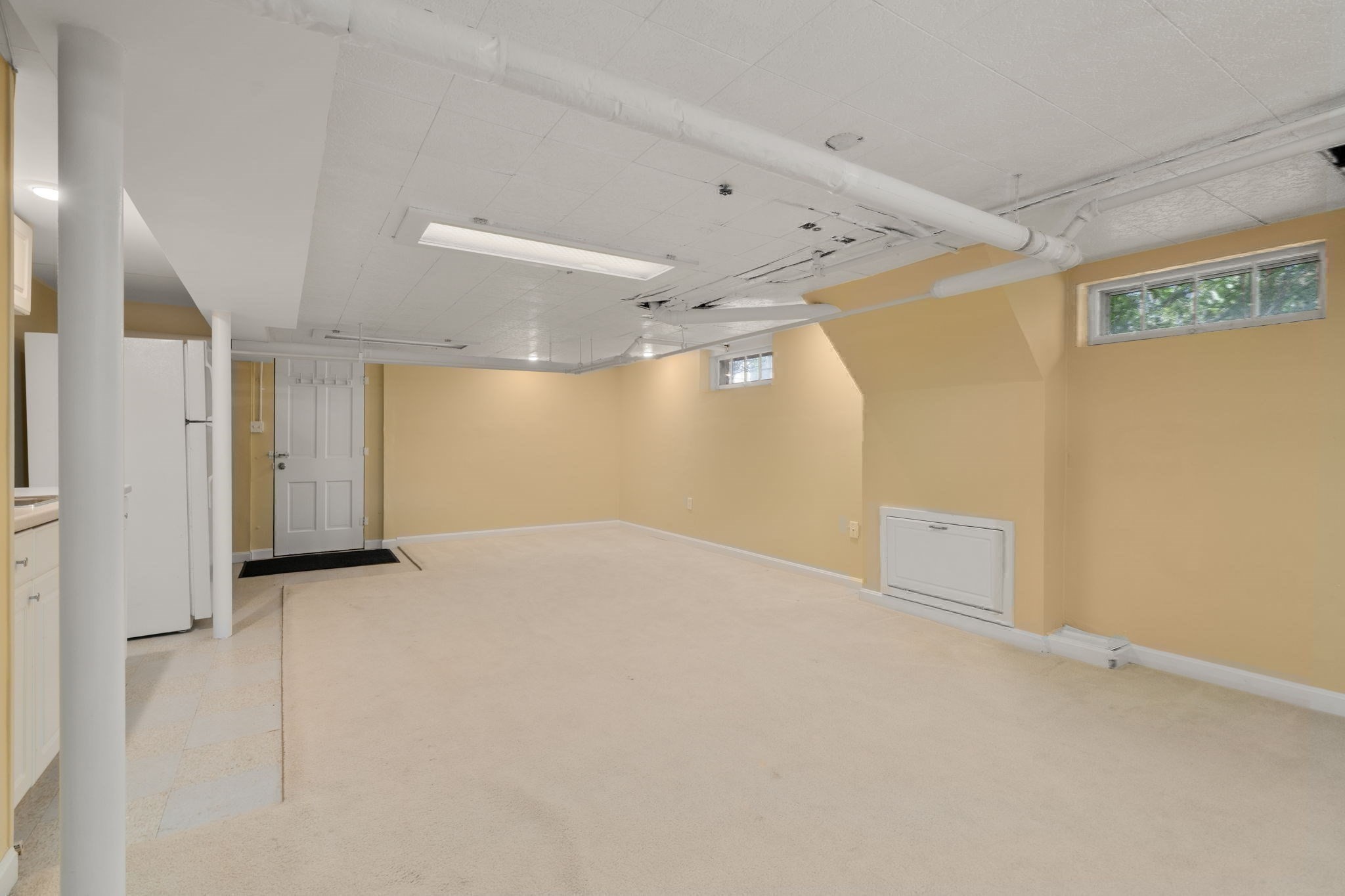 12 Arch Street Property Photo 28