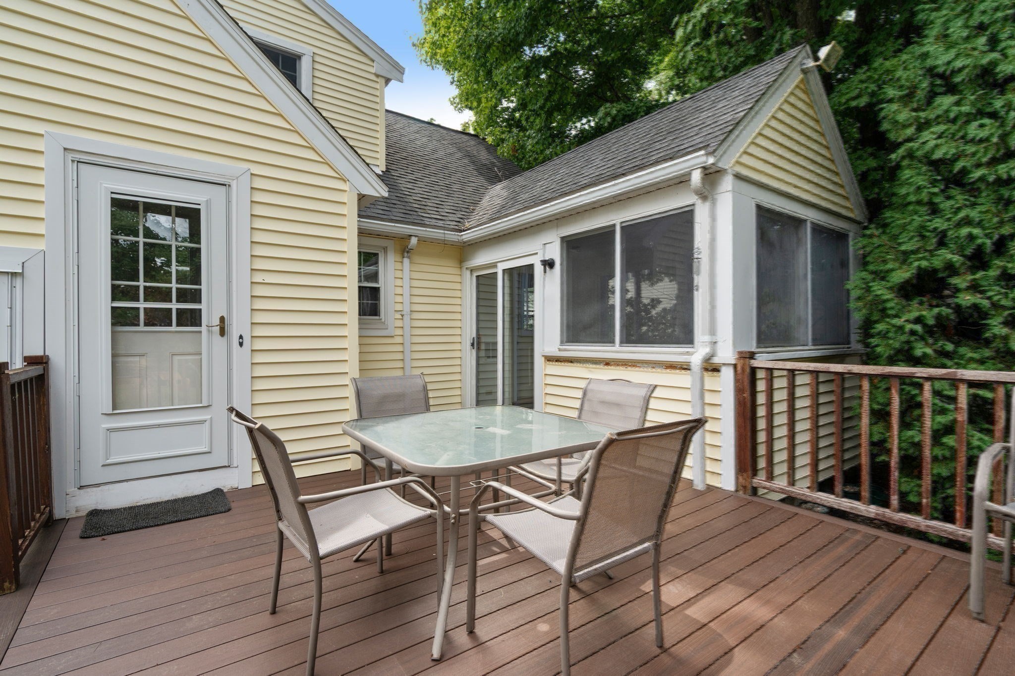 12 Arch Street Property Photo 30