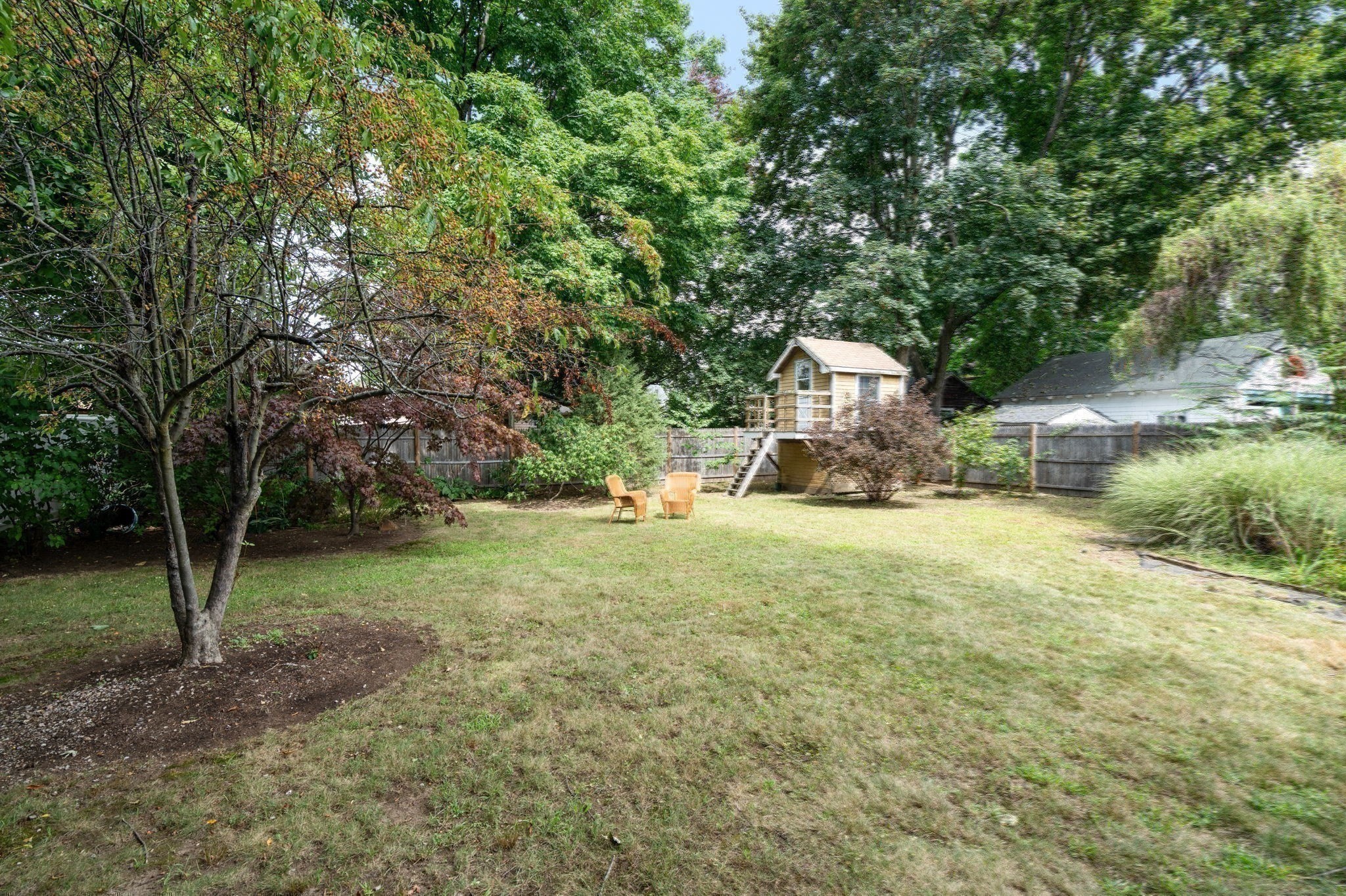 12 Arch Street Property Photo 34