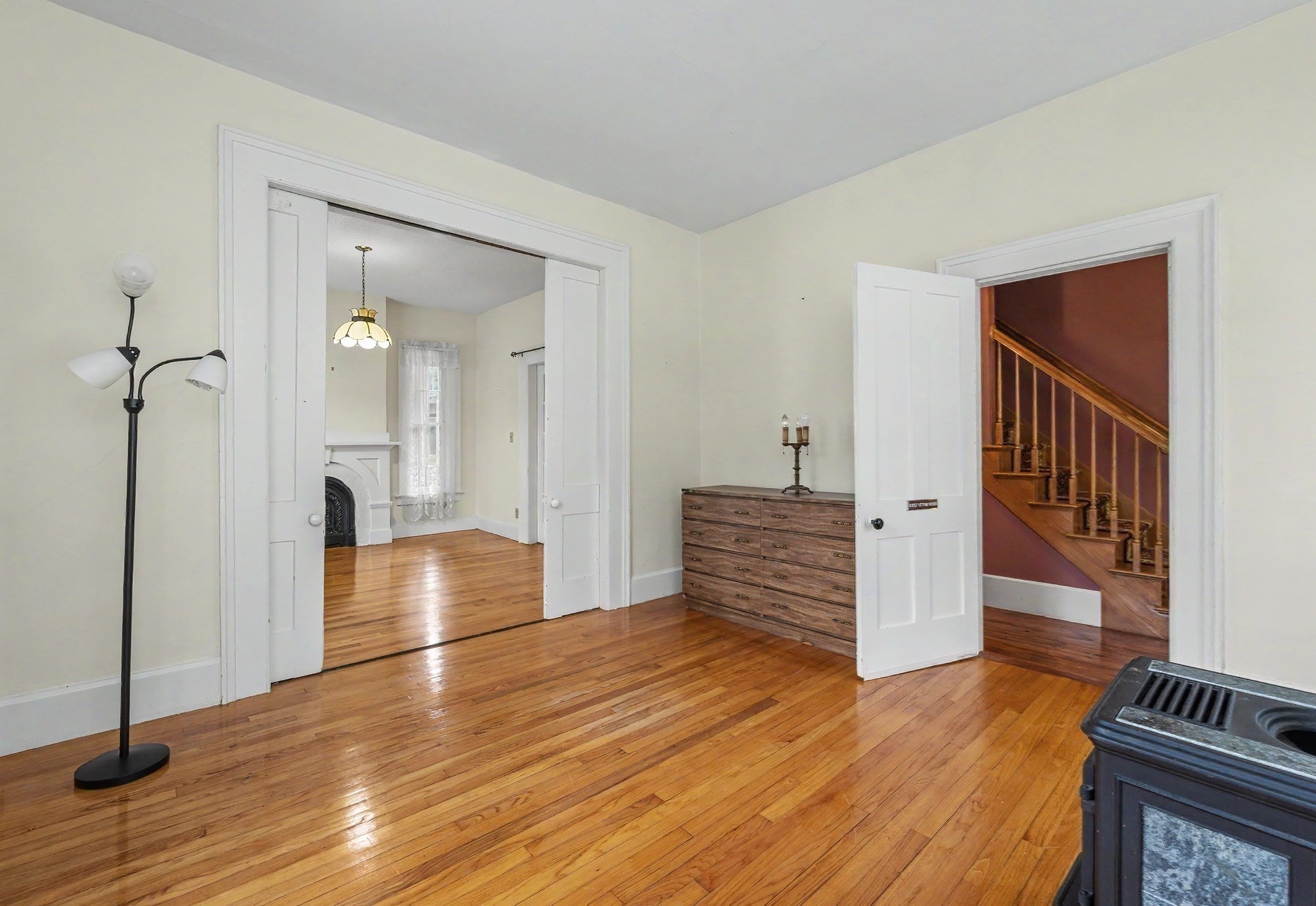 238 Park St Property Photo 10