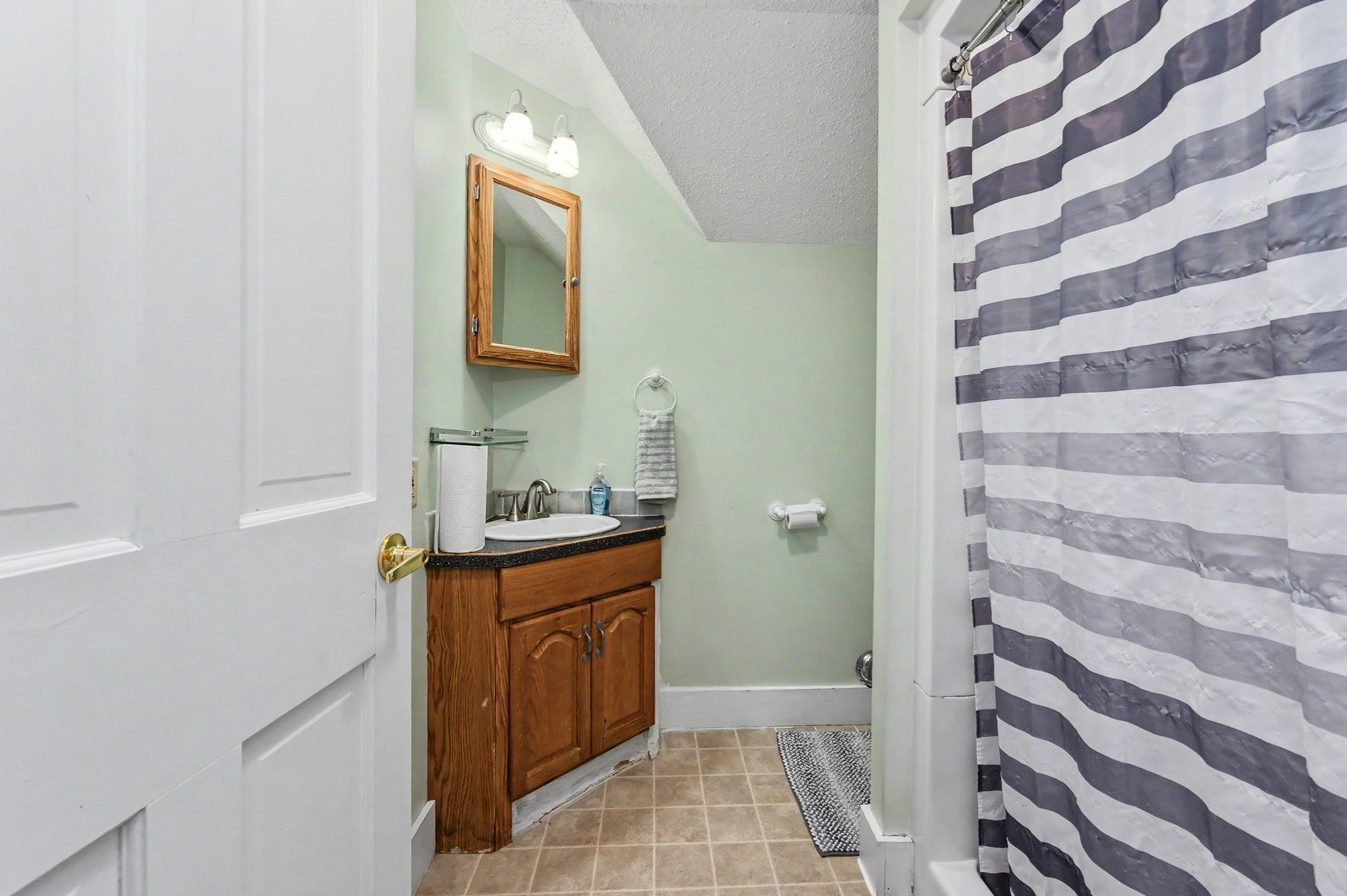 238 Park St Property Photo 23