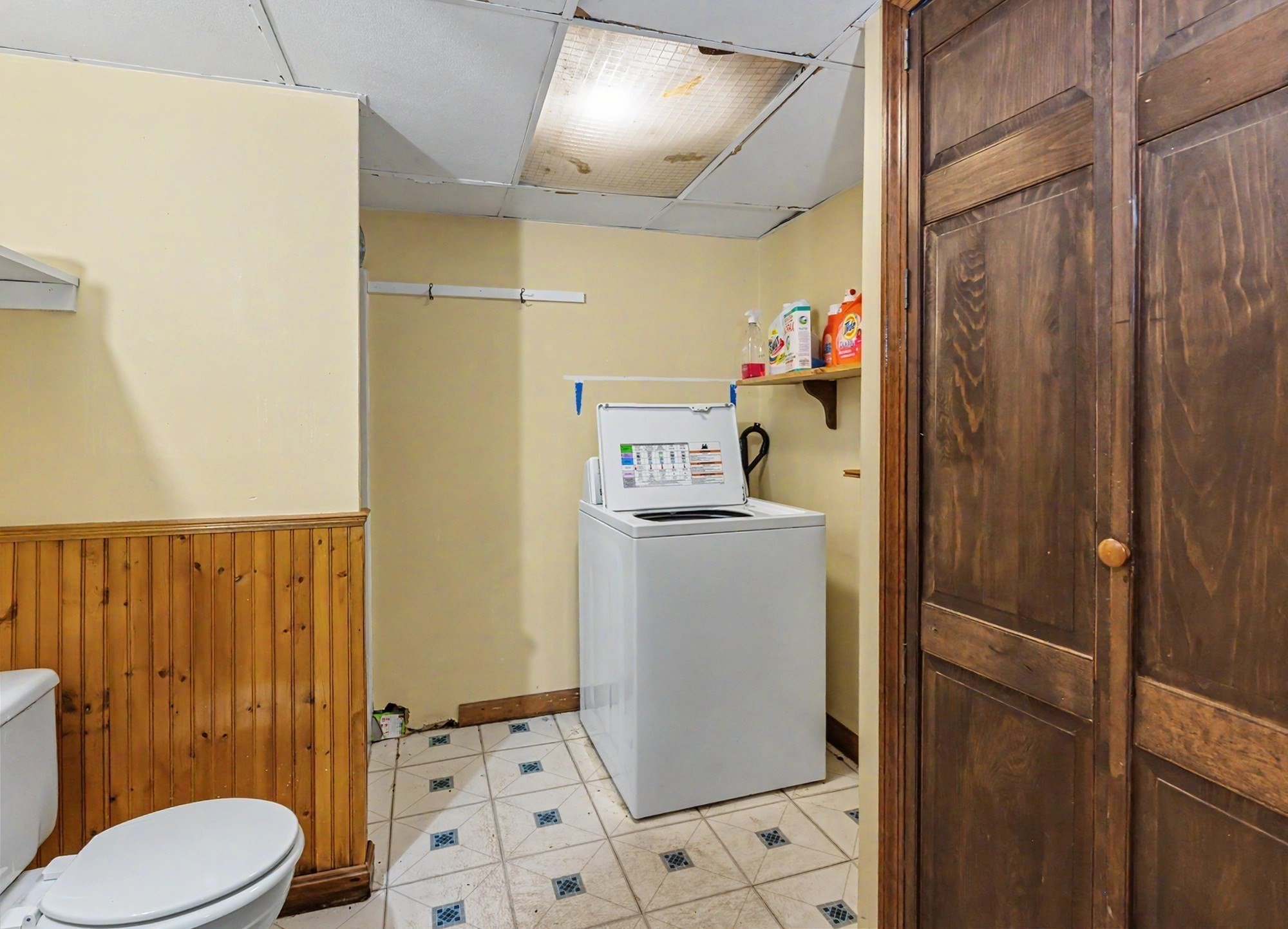 238 Park St Property Photo 31