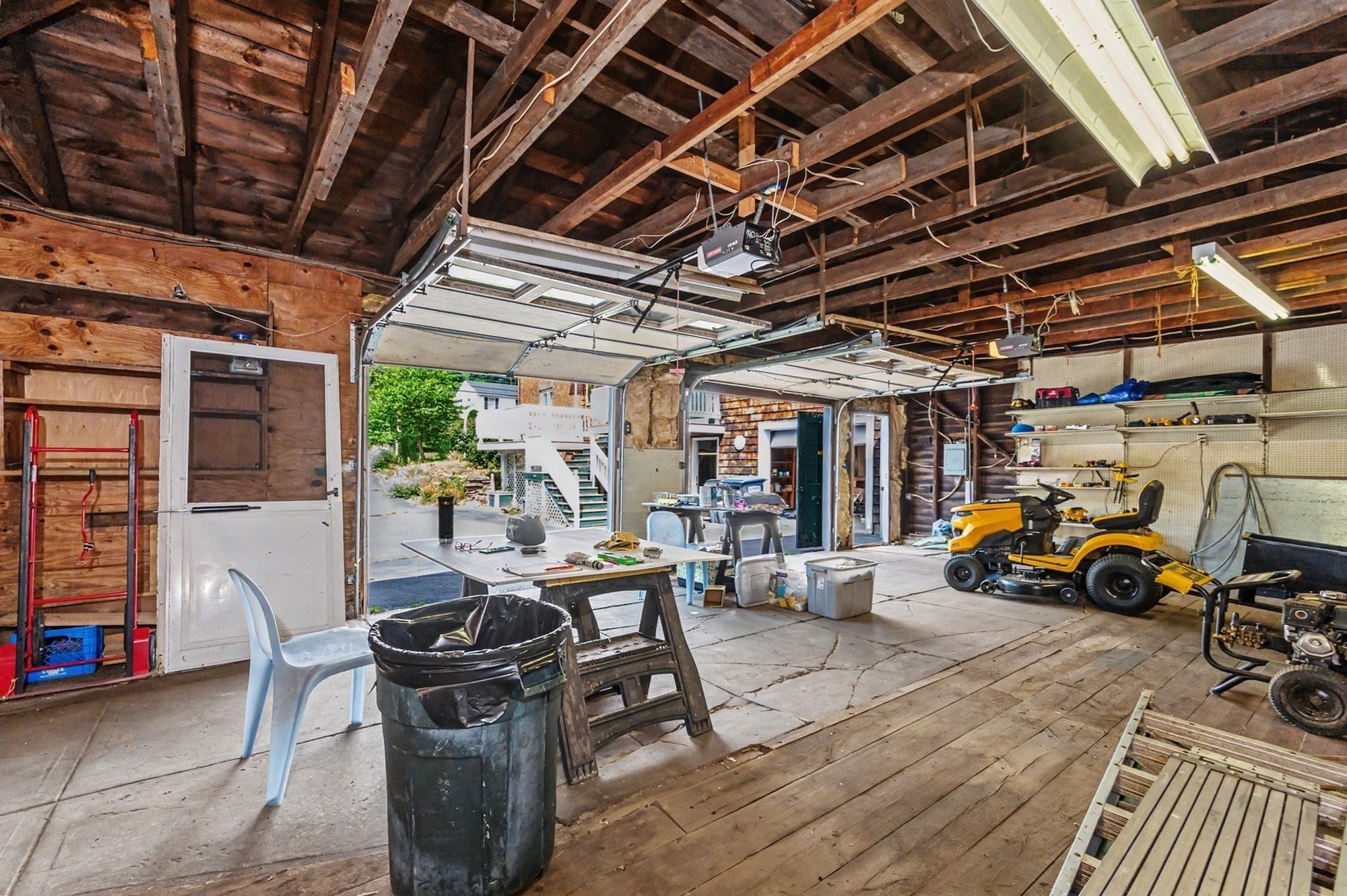 238 Park St Property Photo 37