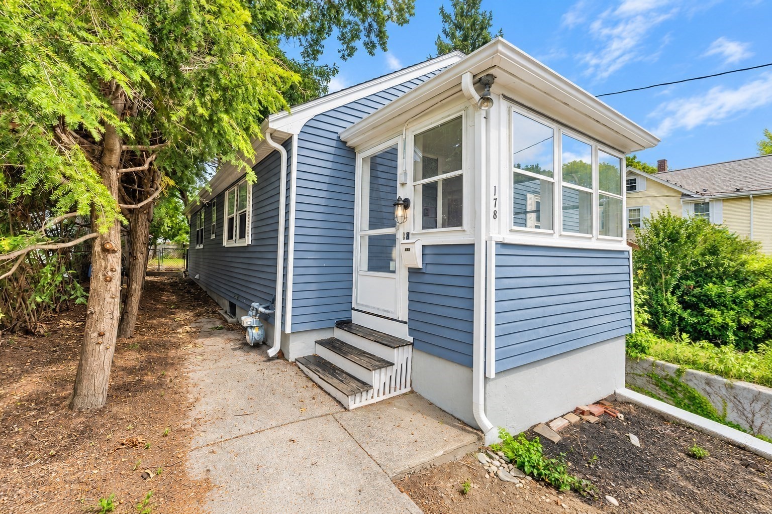 178 Evans Street Property Photo 4