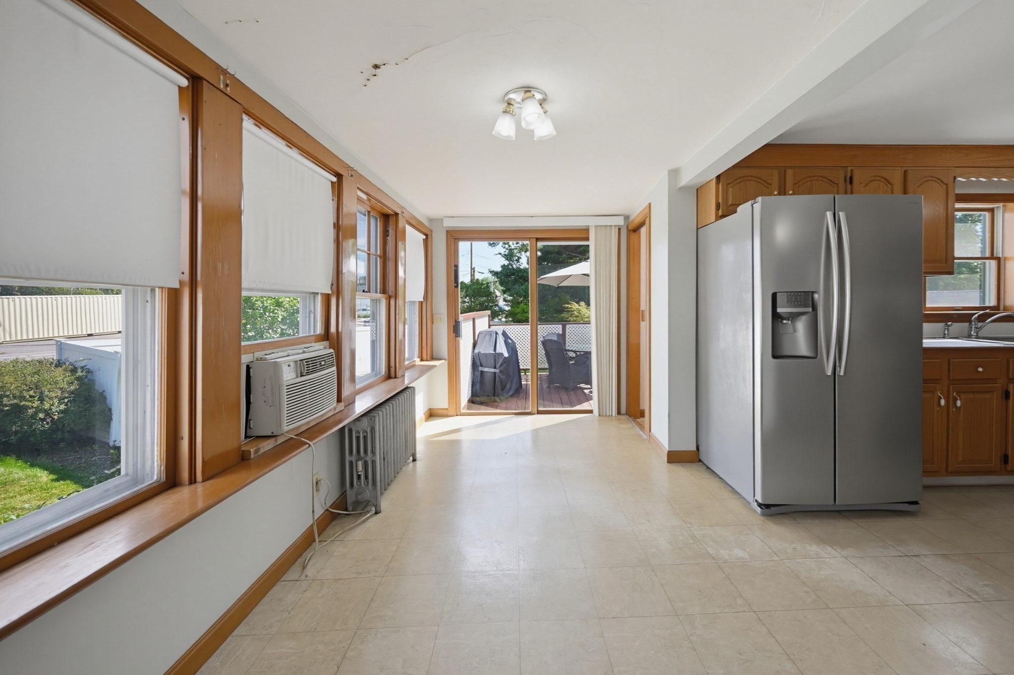 101 Fisher St Property Photo 6