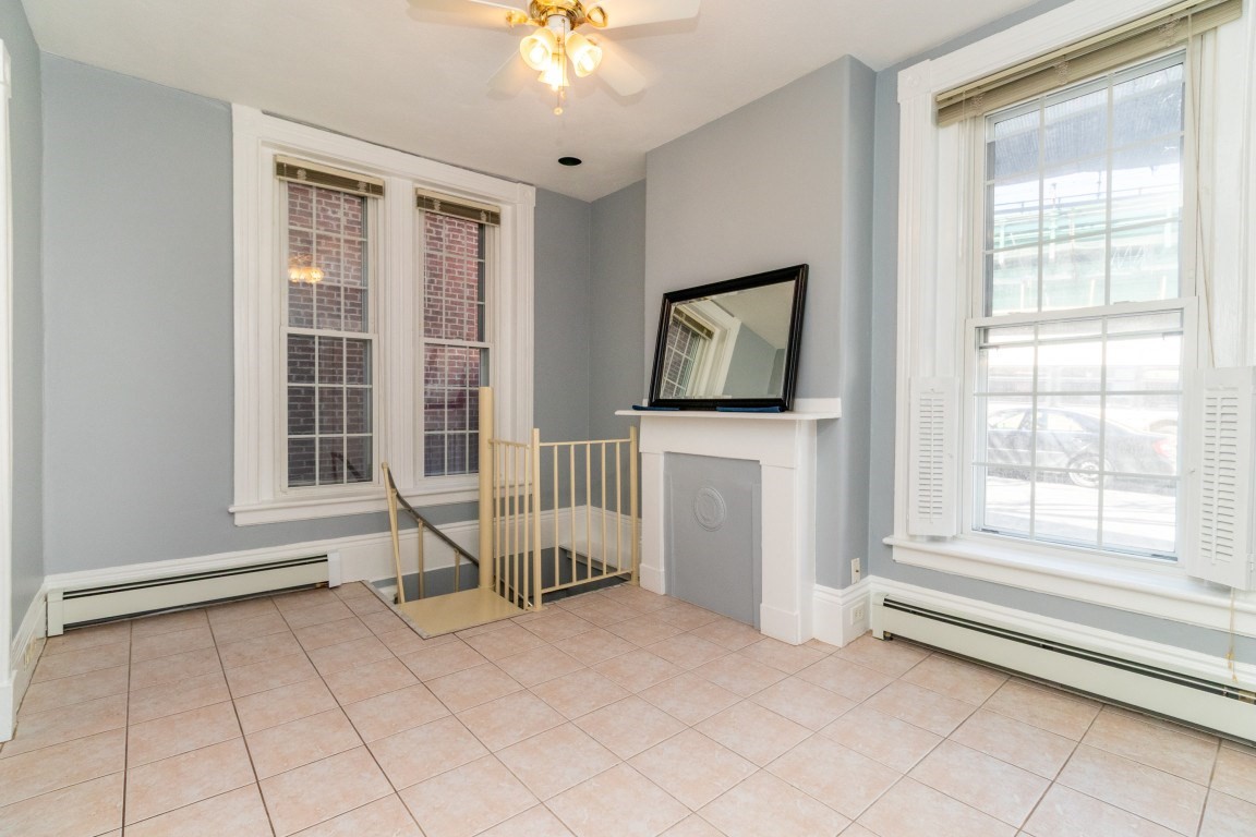 35 Chestnut St # 2 Property Photo 3