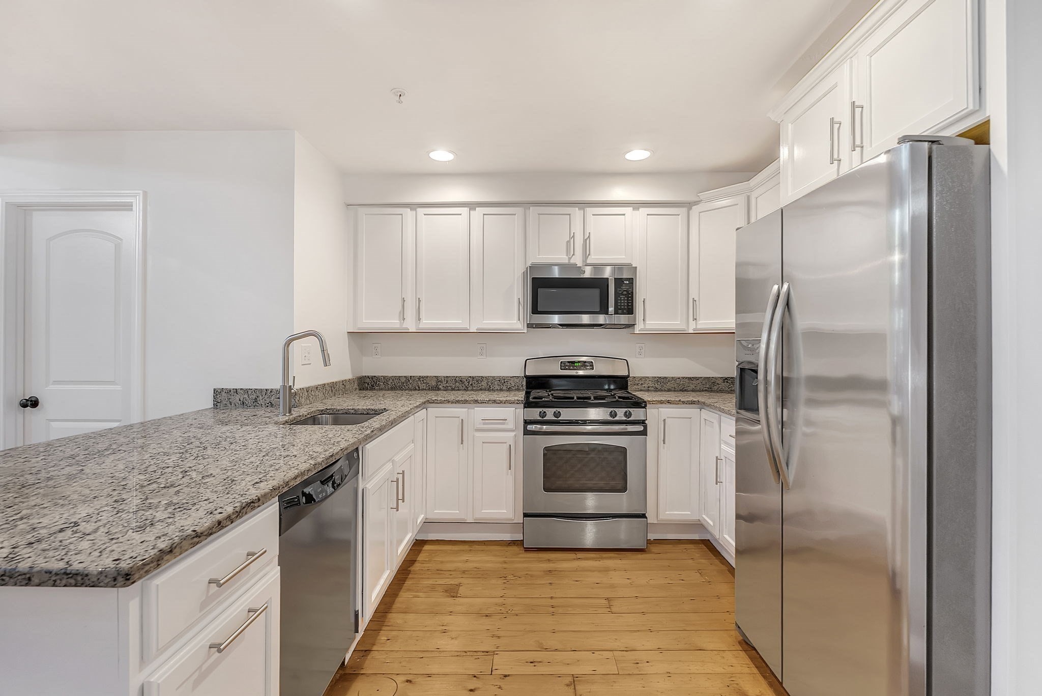 157 Beale Street # 2 Property Photo 3