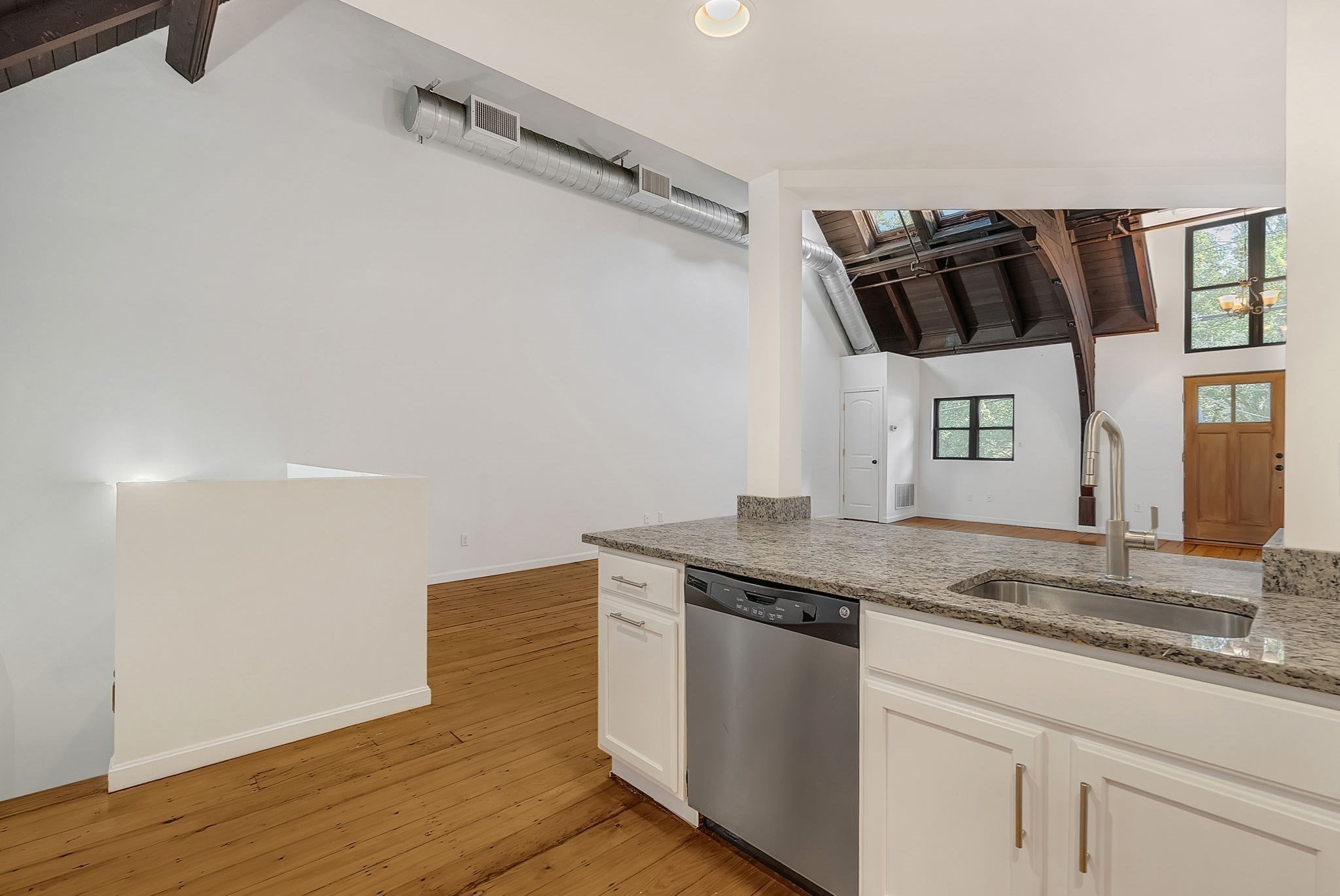 157 Beale Street # 2 Property Photo 5