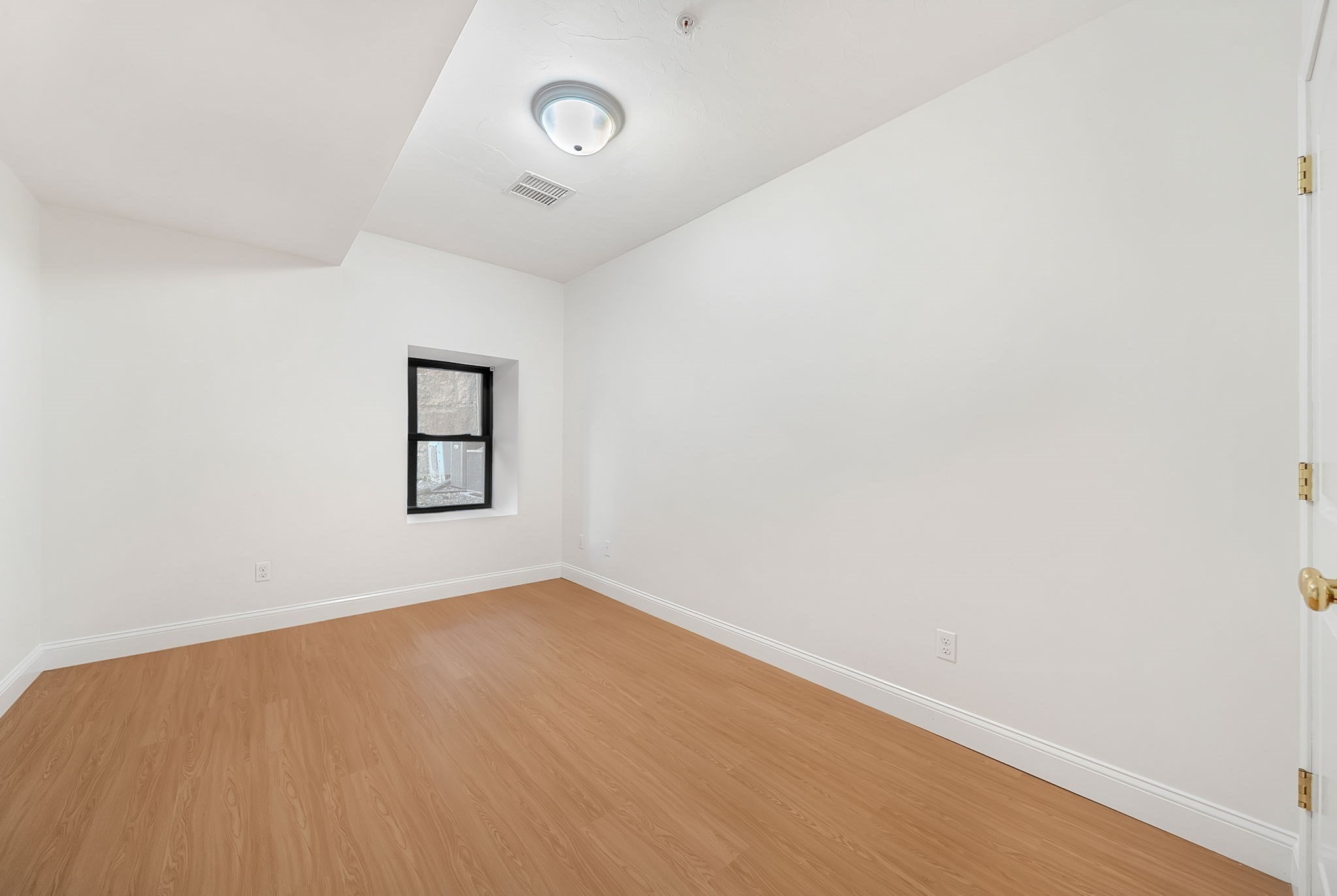 157 Beale Street # 2 Property Photo 17