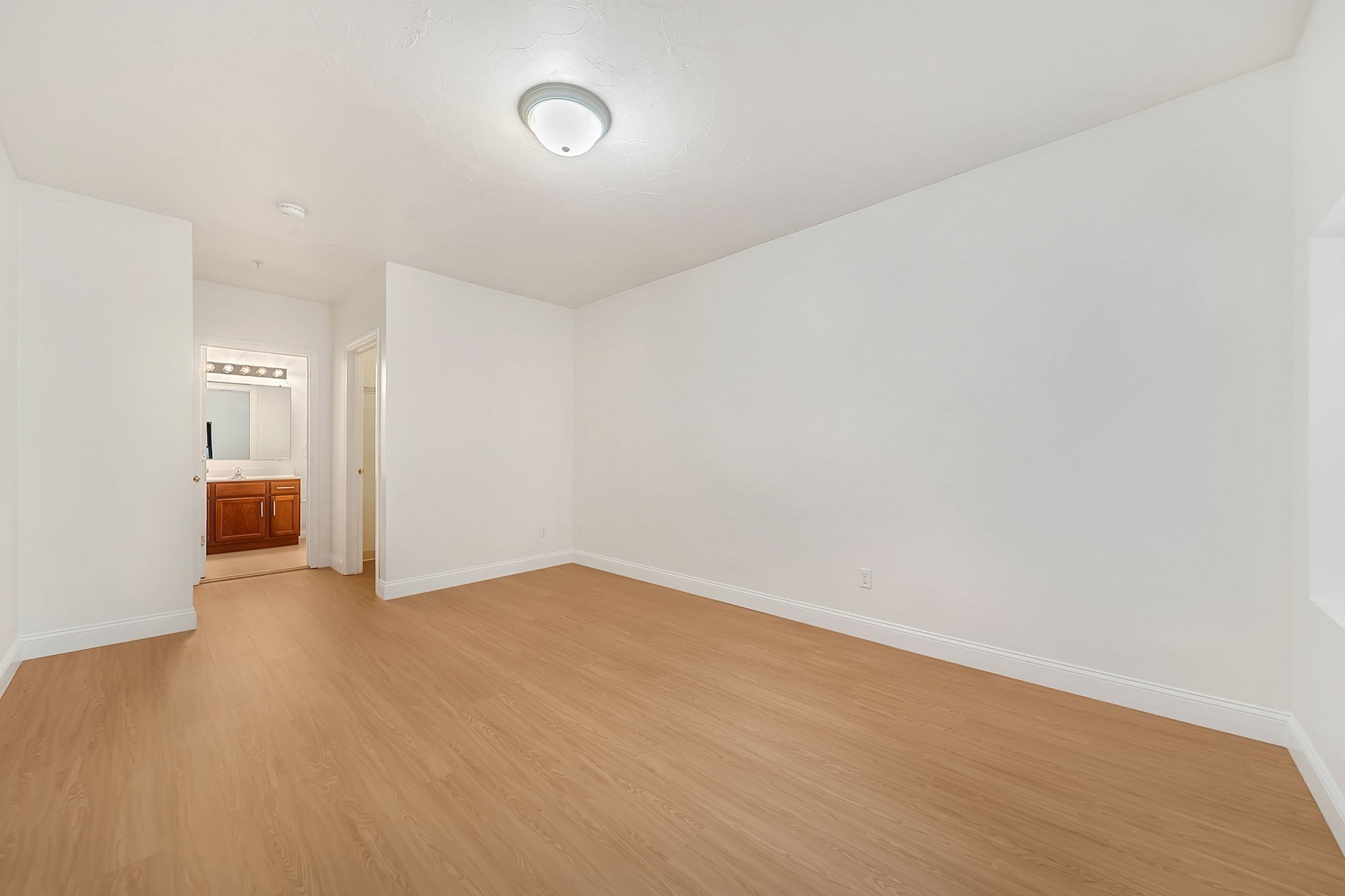 157 Beale Street # 2 Property Photo 25