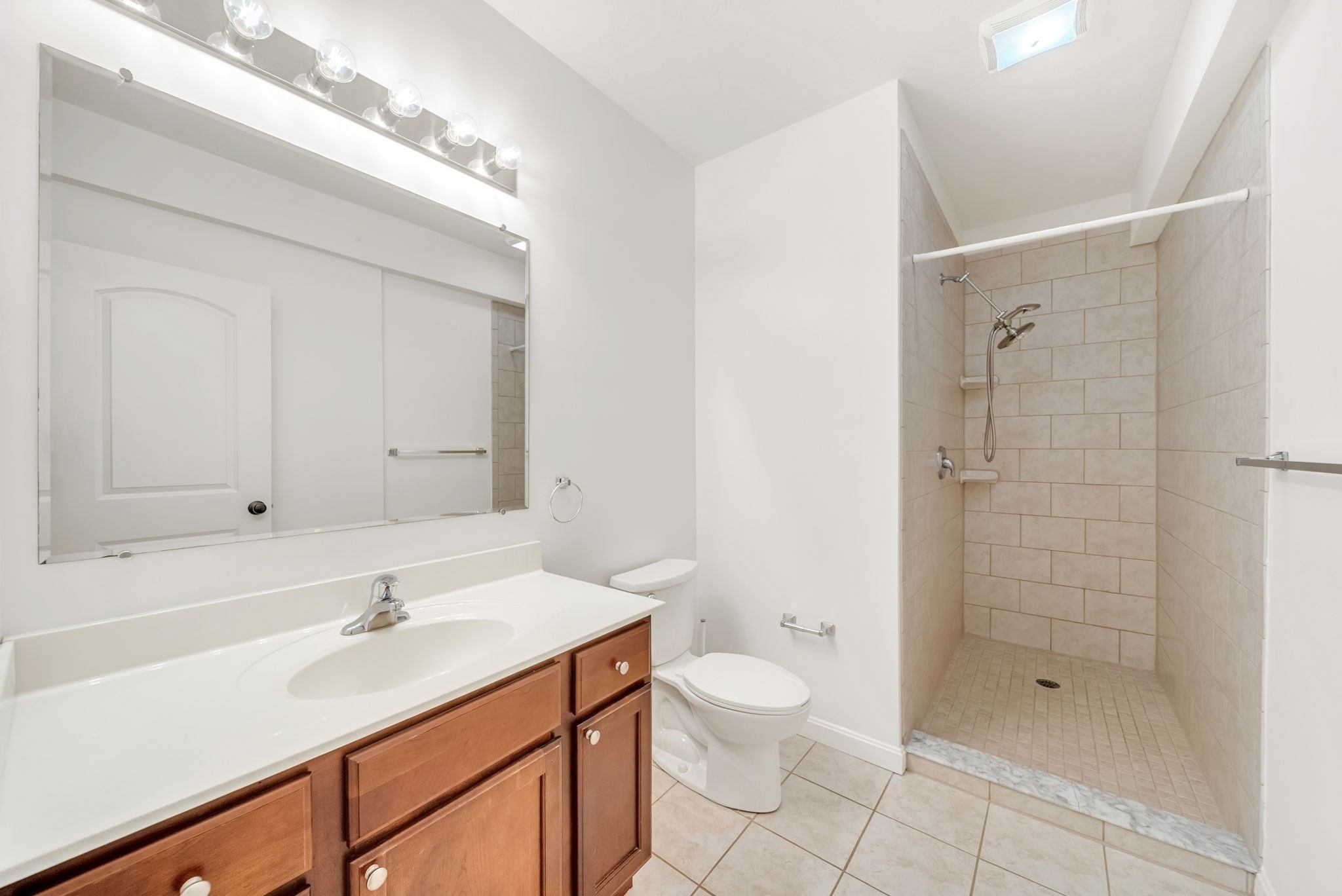 157 Beale Street # 5 Property Photo 26