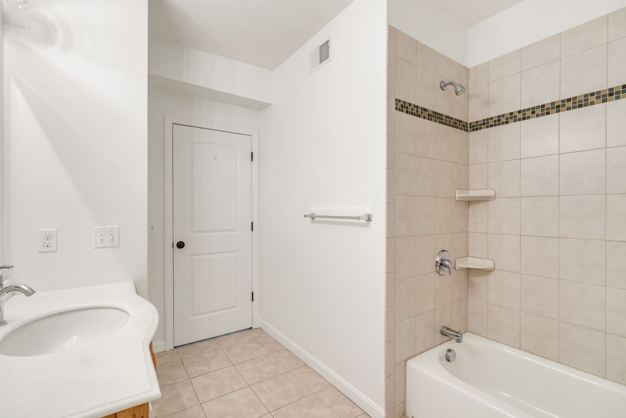 157 Beale Street # 5 Property Photo 34