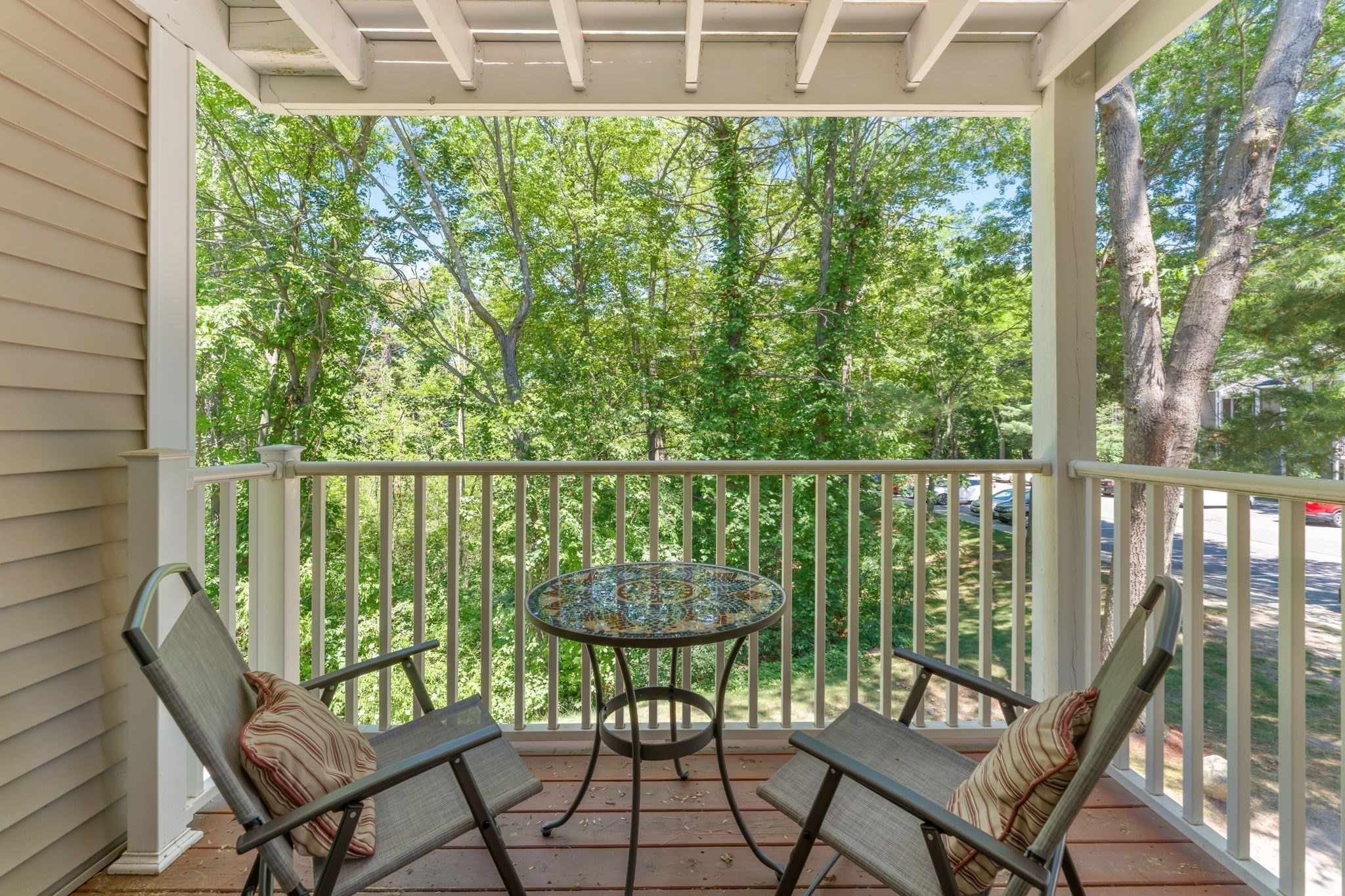 8 Post Oak Ln # 20 Property Photo 2