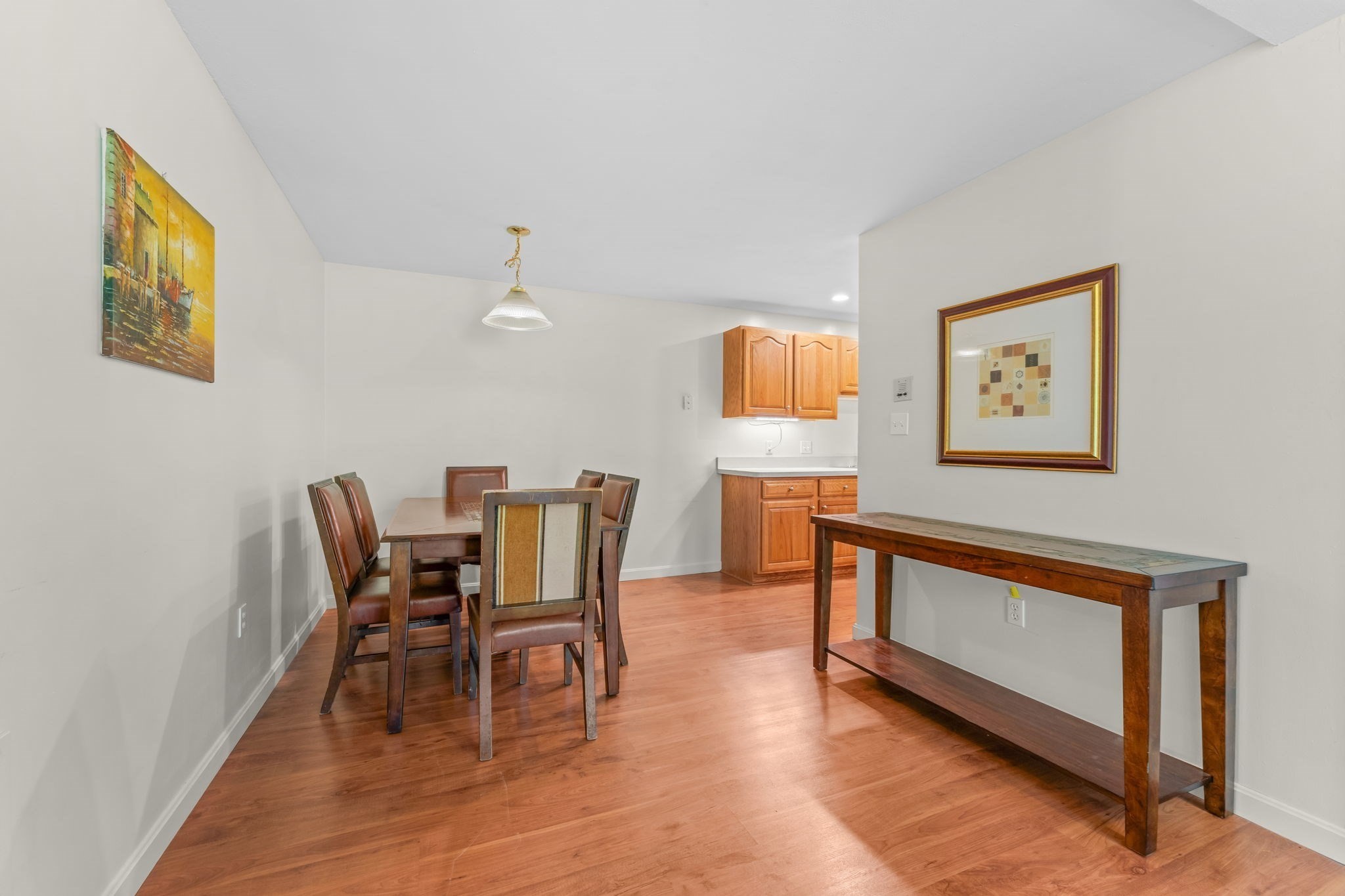 8 Post Oak Ln # 20 Property Photo 13