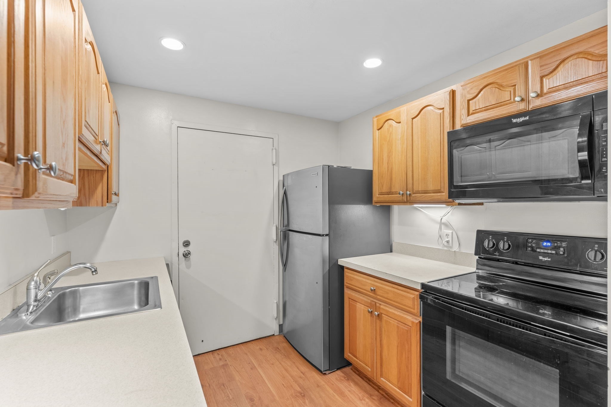 8 Post Oak Ln # 20 Property Photo 18