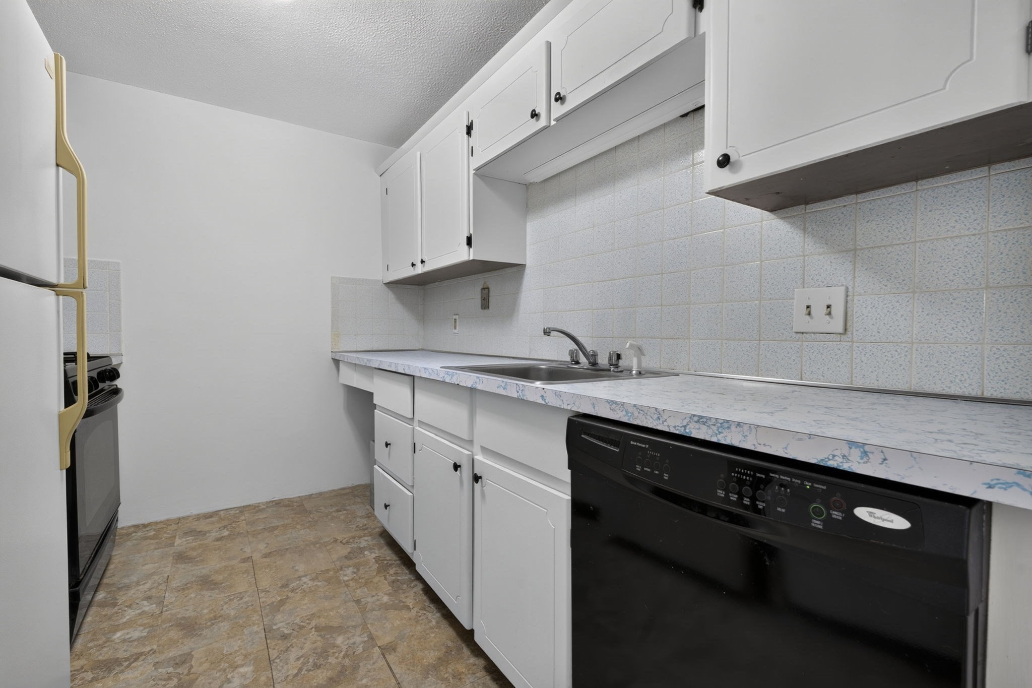 2 Greenbriar Drive # 108 Property Photo 11