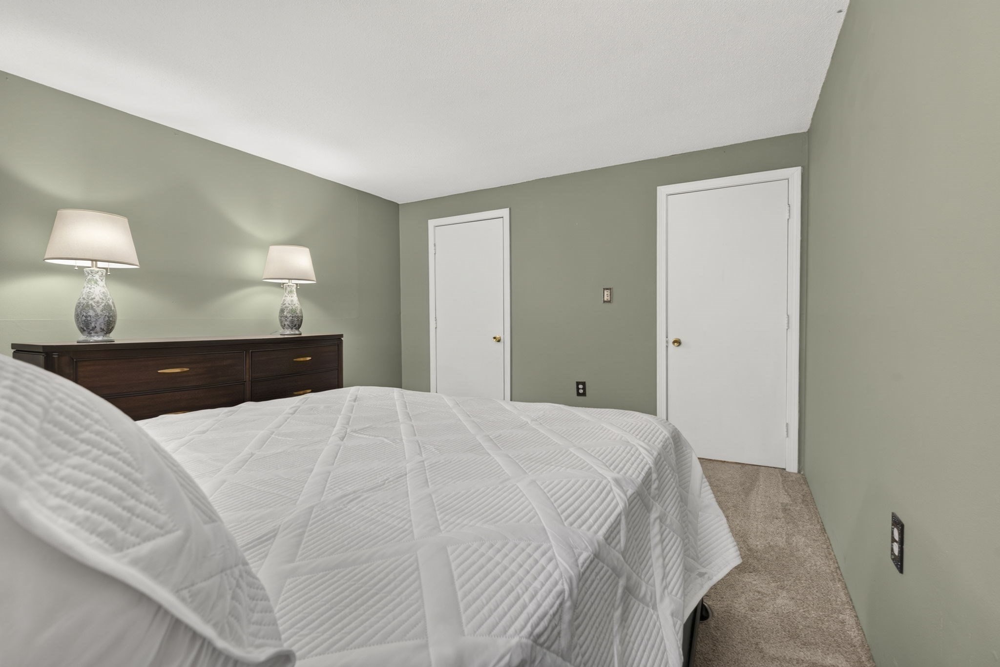 2 Greenbriar Drive # 108 Property Photo 16