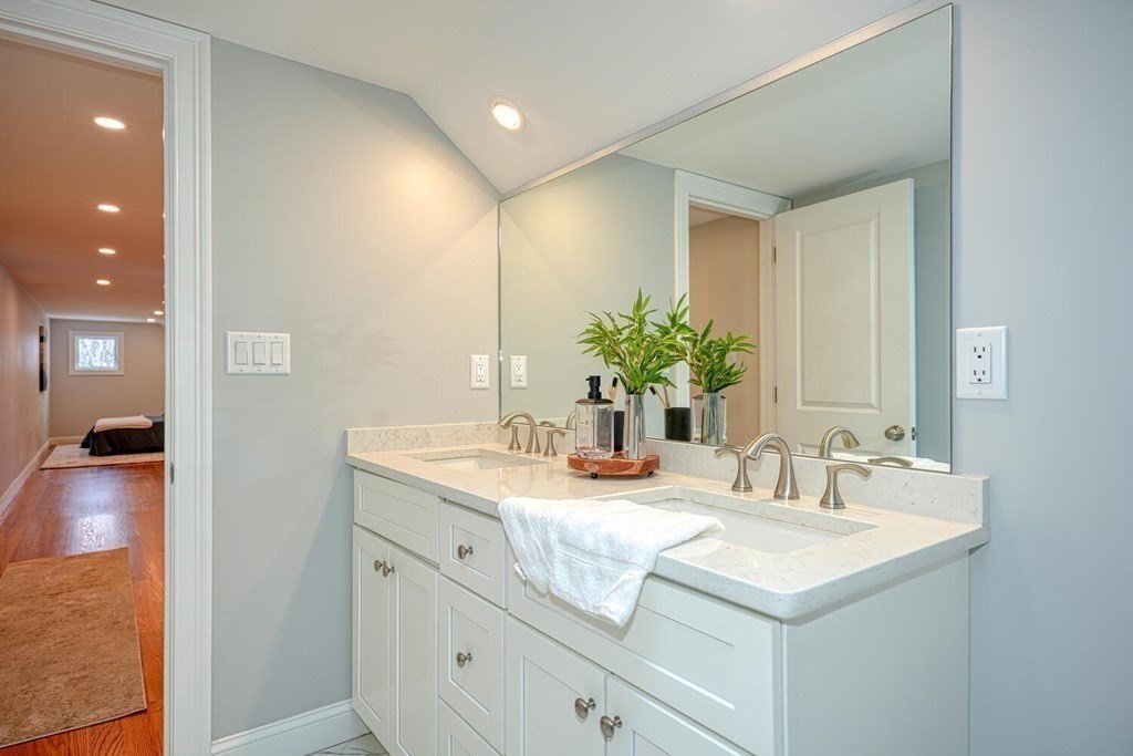 64r Brattle Street # 1 Property Photo 19