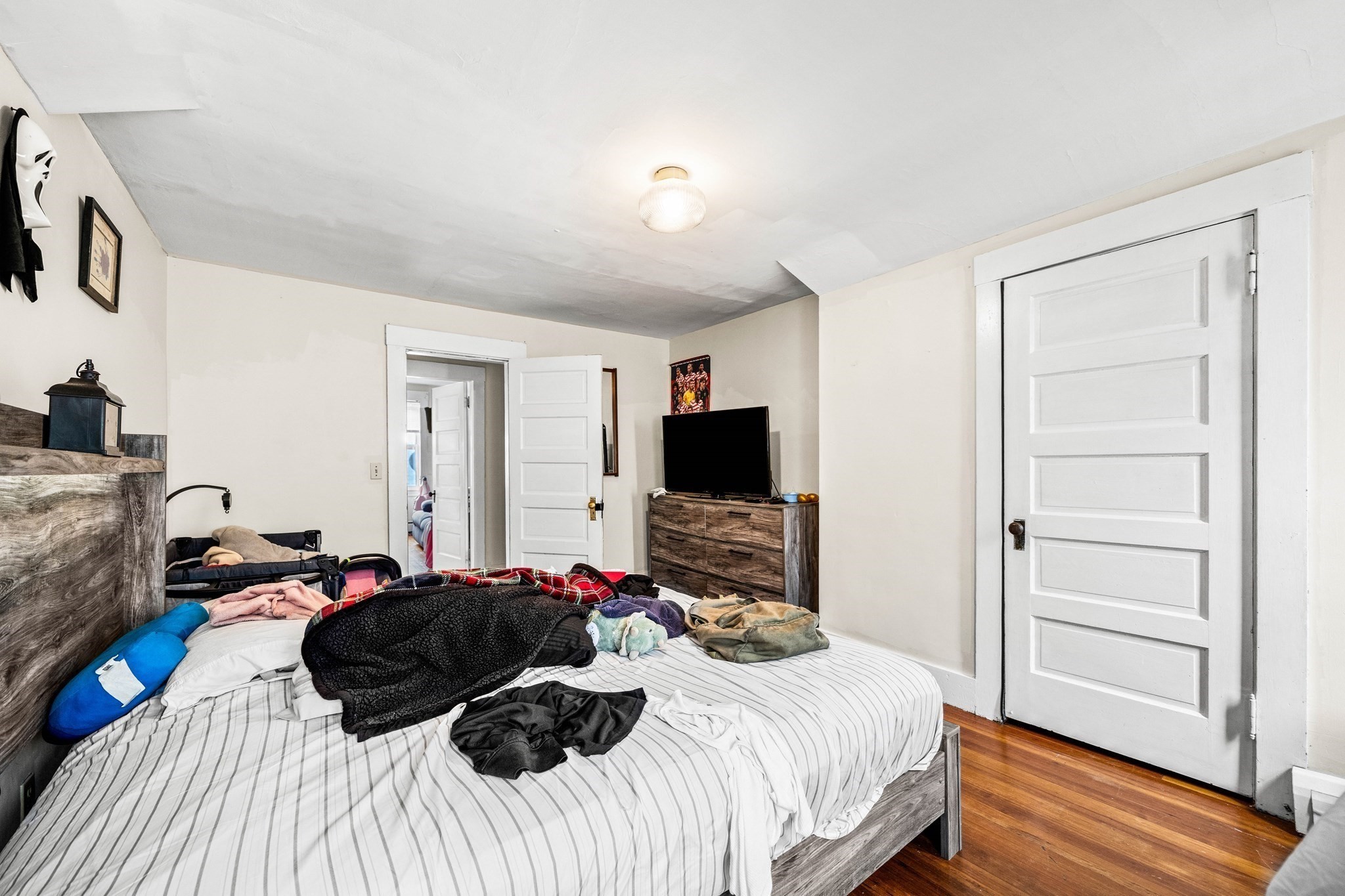 1384-1386 Gorham St Property Photo 36