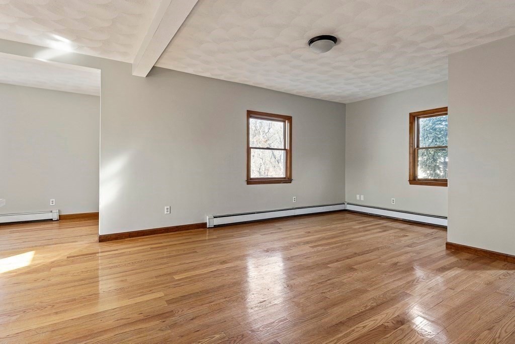 52 Sheridan Circle # 52 Property Photo 5
