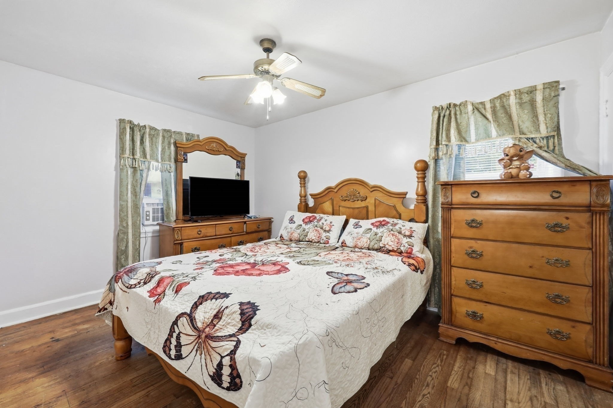101 Court St Property Photo 16