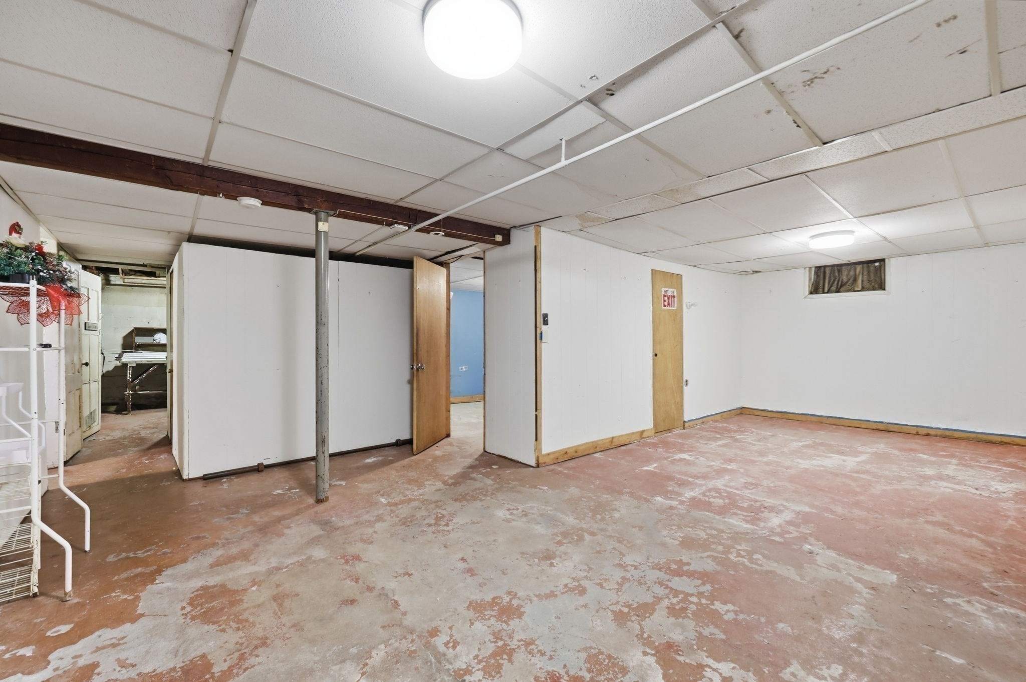 101 Court St Property Photo 24