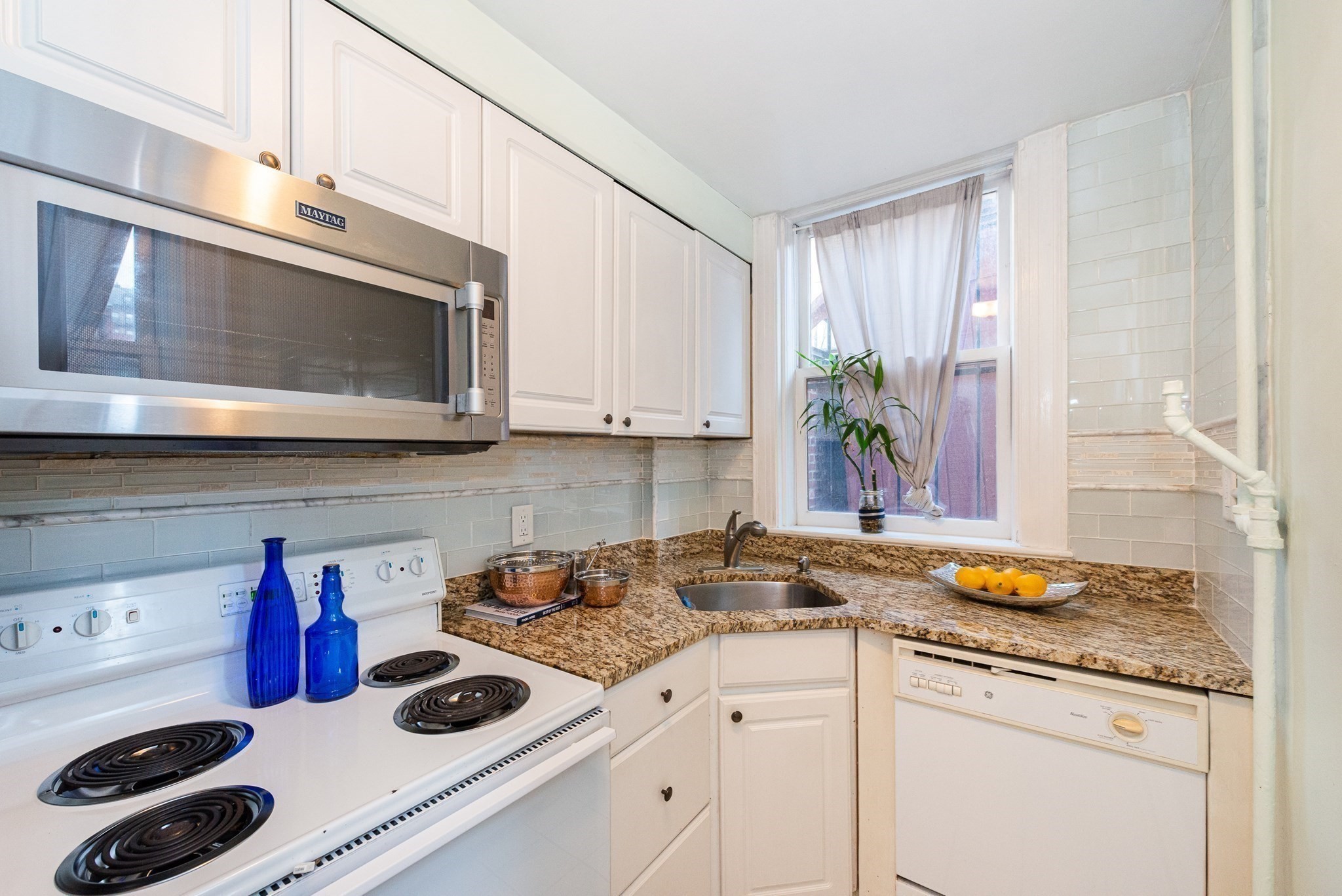 405 Commonwealth Ave # 2b Property Photo 8
