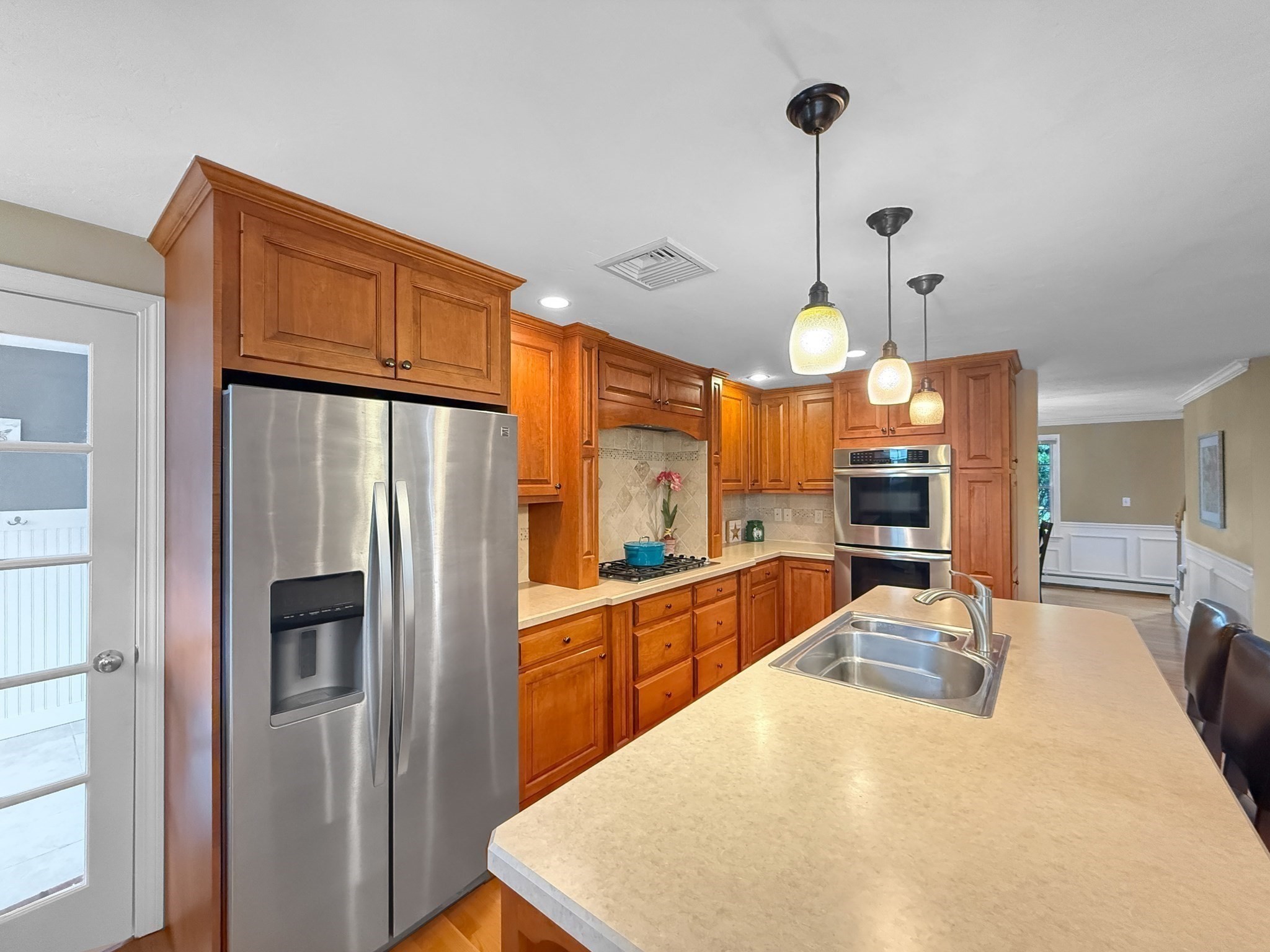 5 Swan Cir Property Photo 8