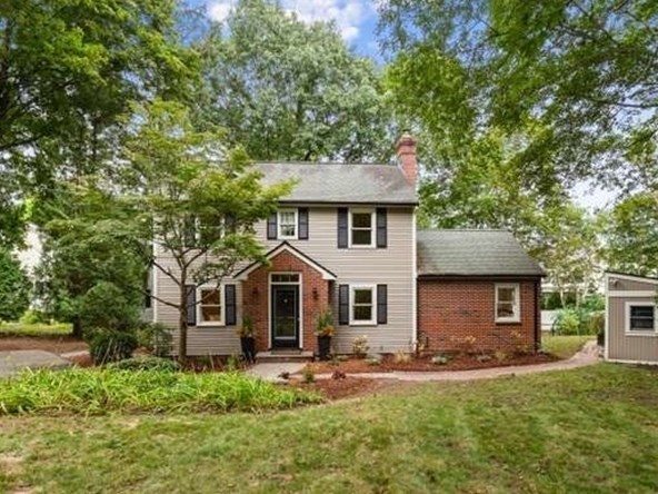 282 Lowell Street Property Photo 2