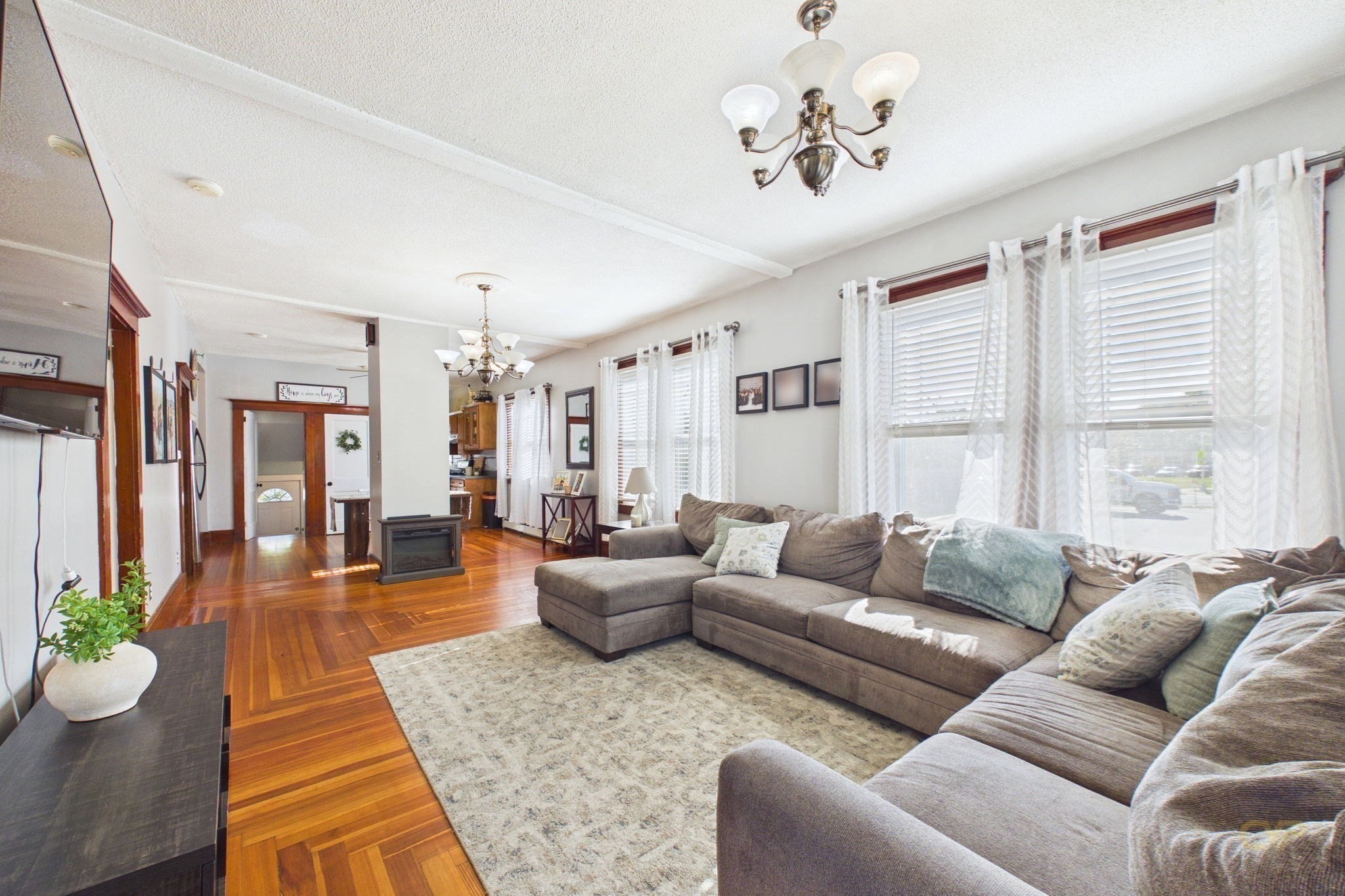 7 Coolidge St Property Photo 8