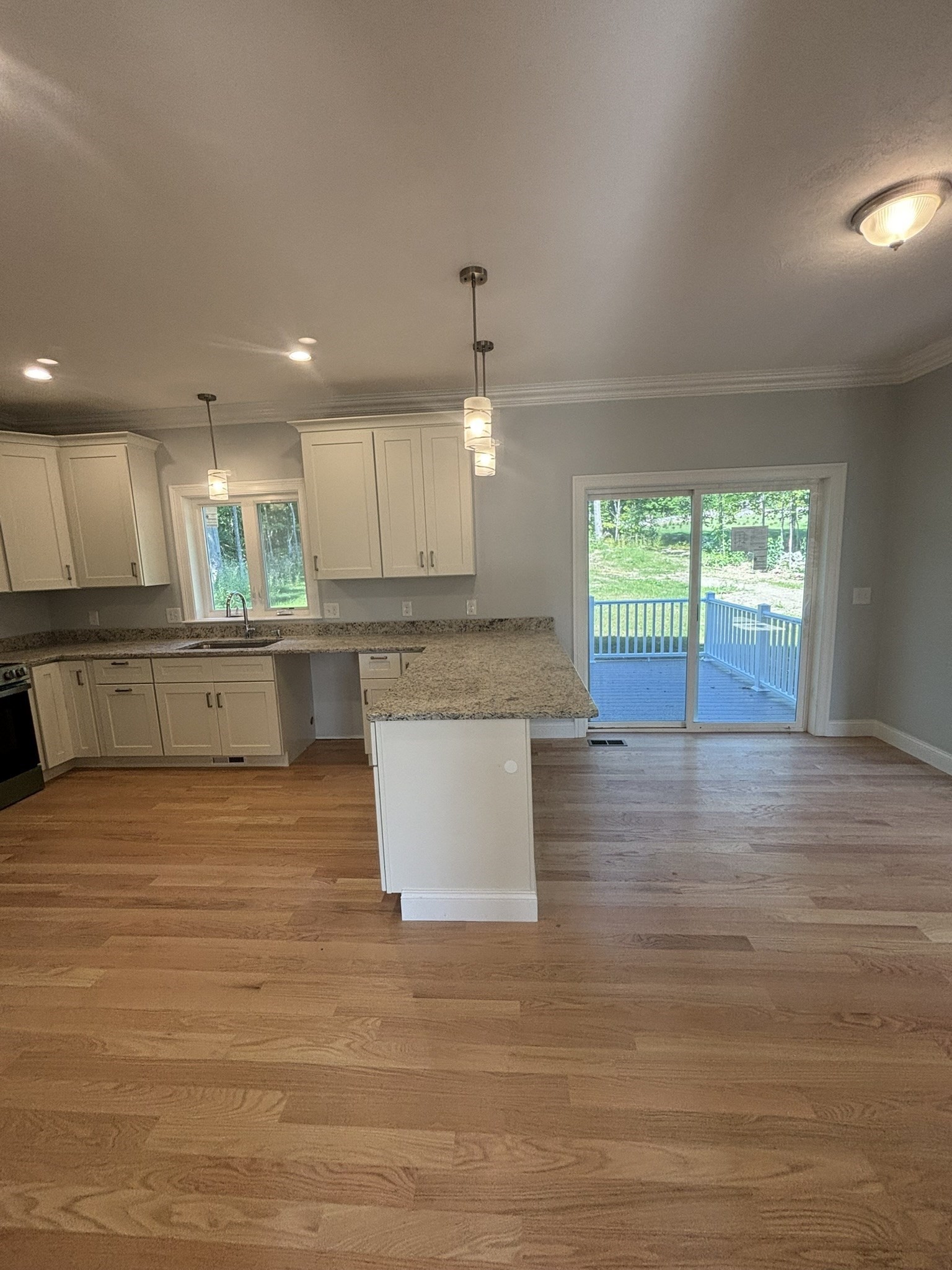 39 Hosmer St Property Photo 11