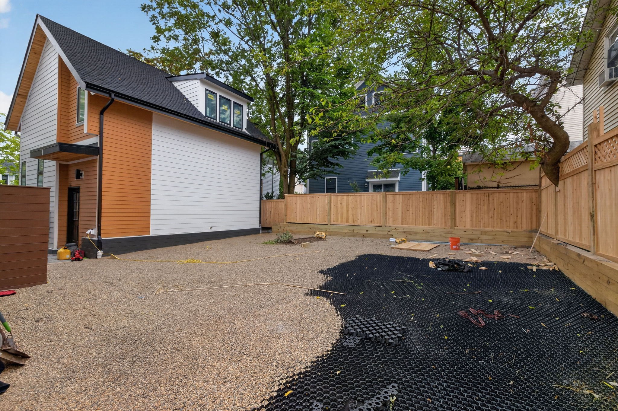 13 Clyde St # B Property Photo 20