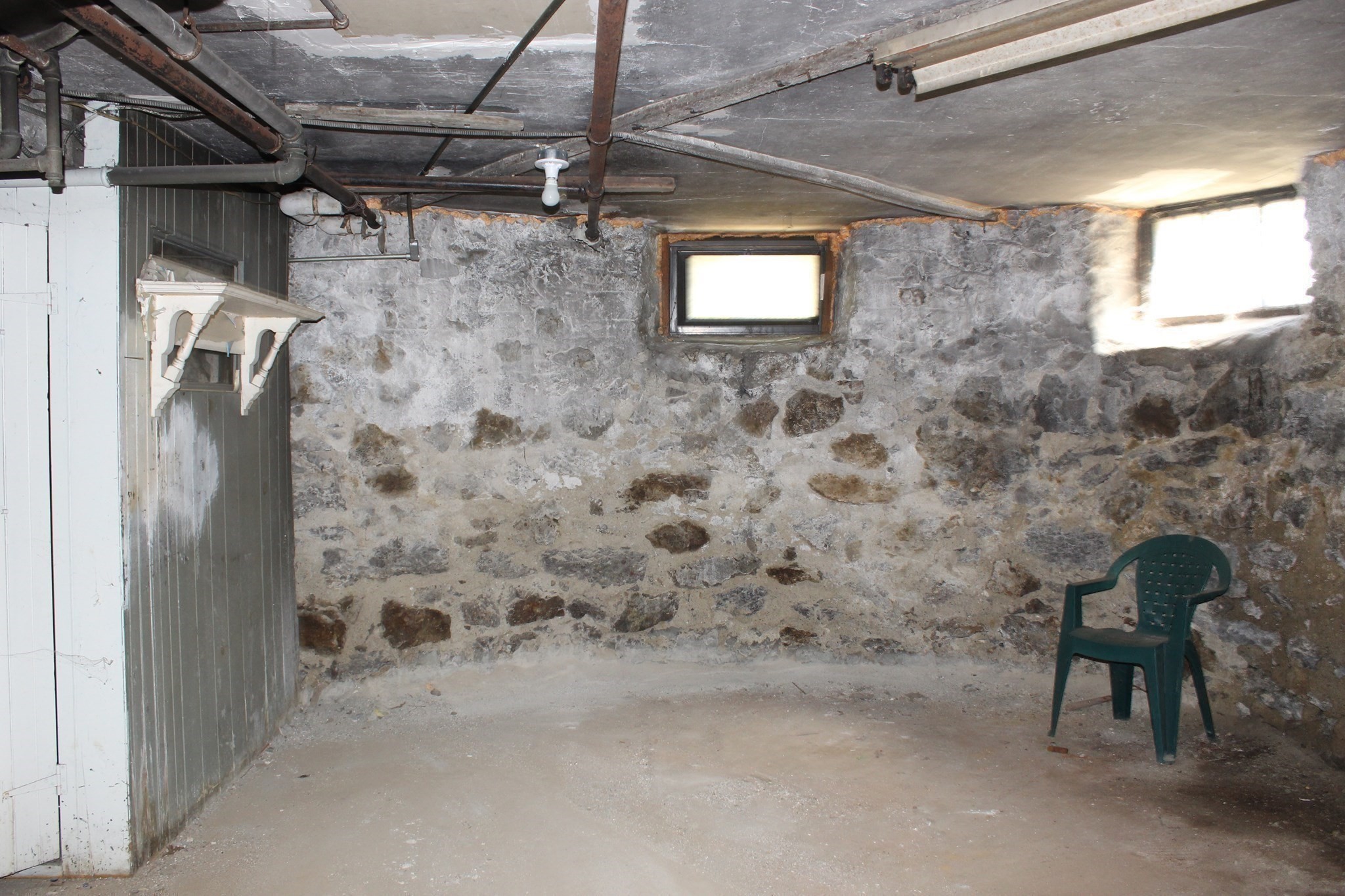 48 Atherton Property Photo 18
