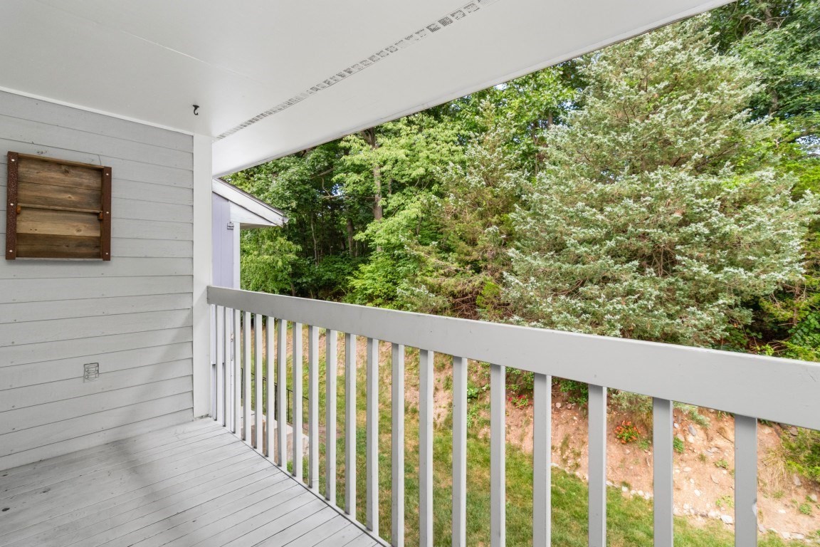 2 Beals Cove Rd # K Property Photo 2