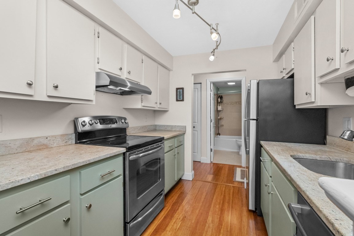2 Beals Cove Rd # K Property Photo 9