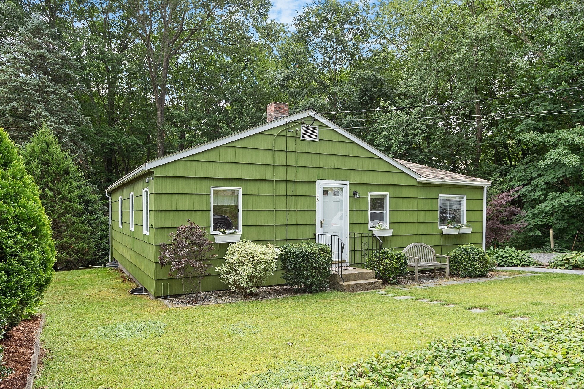 45 Lakeshore Dr Property Photo 2