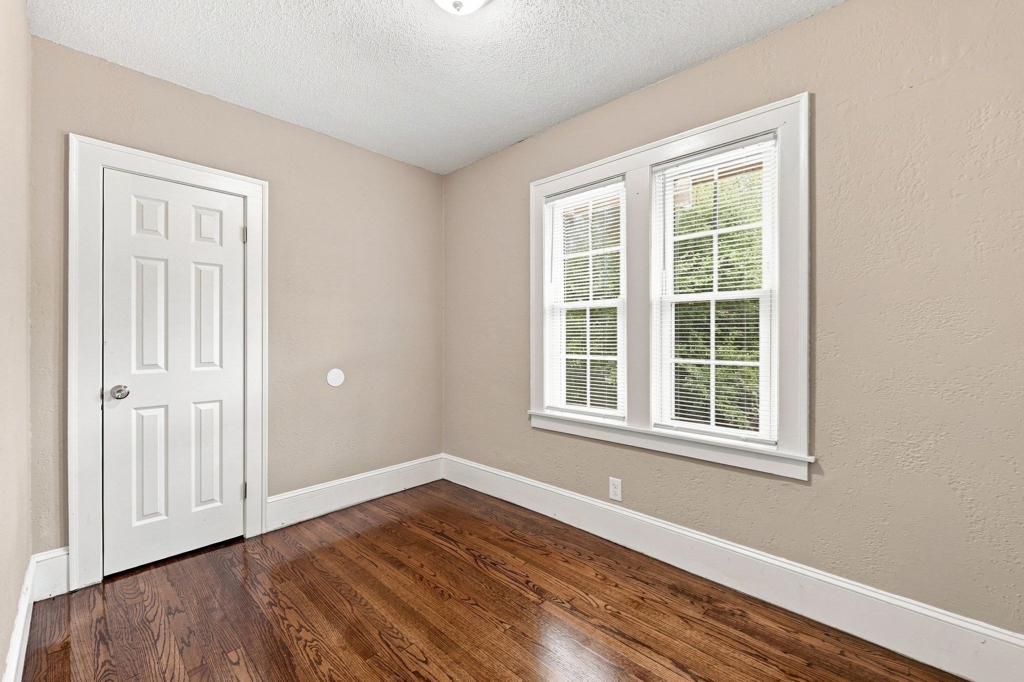 133 Parker St Property Photo 17