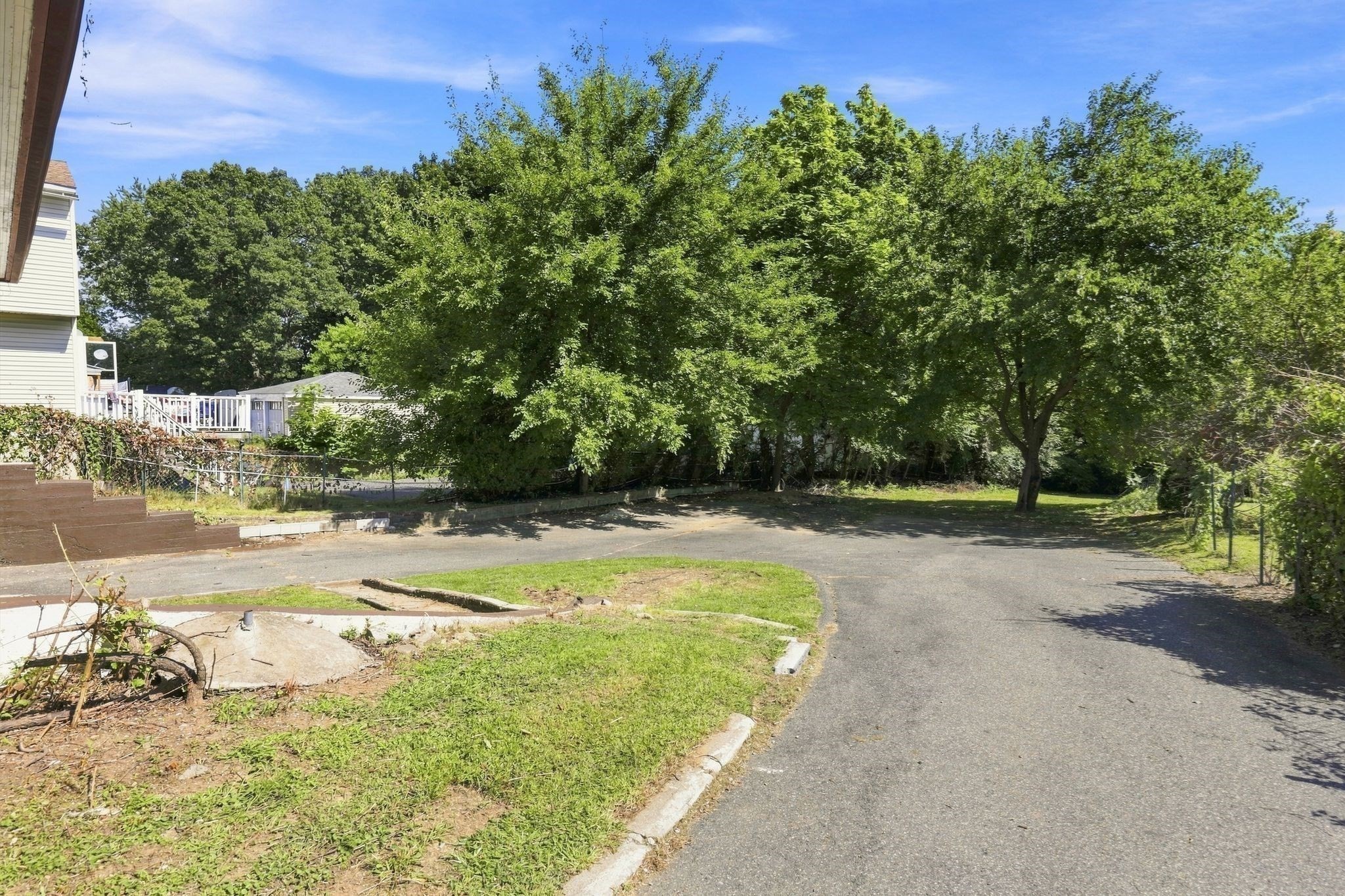 133 Parker St Property Photo 30