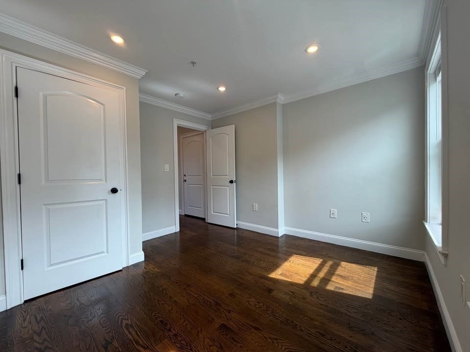 41 W Walnut # 3 Property Photo 6