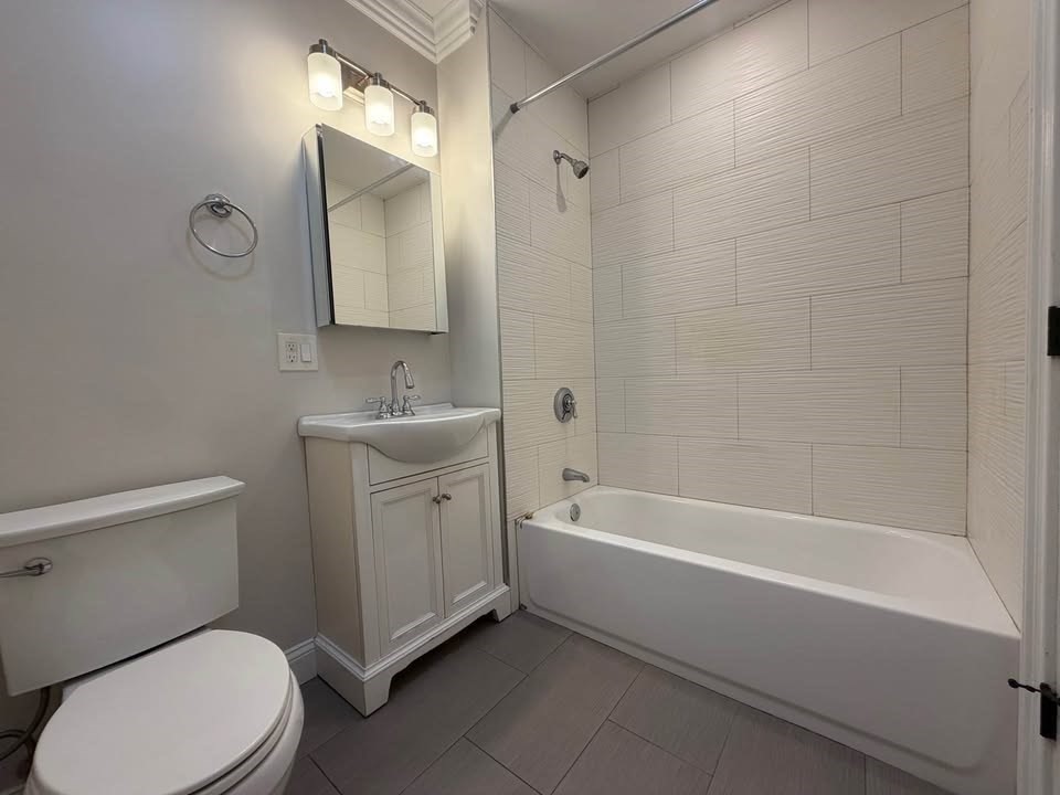 41 W Walnut # 3 Property Photo 7